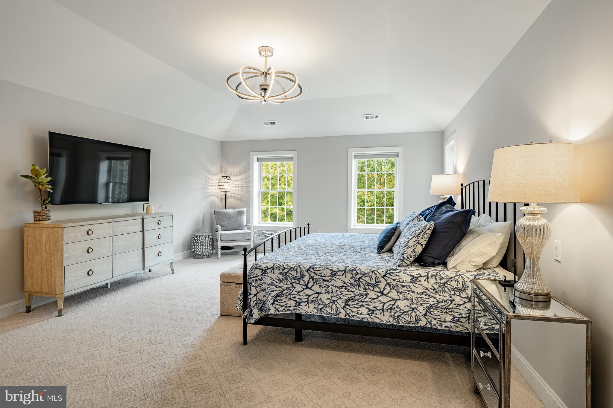 WHITEGATE - Residential