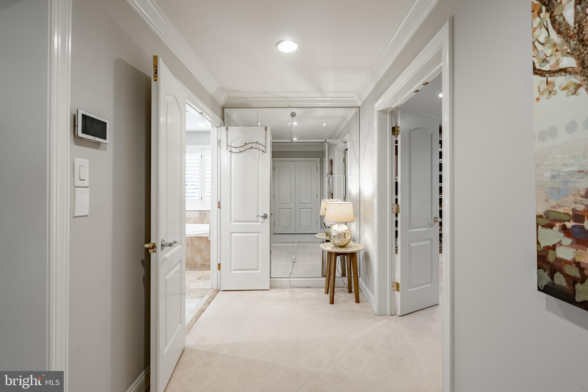 WHITEGATE - Residential