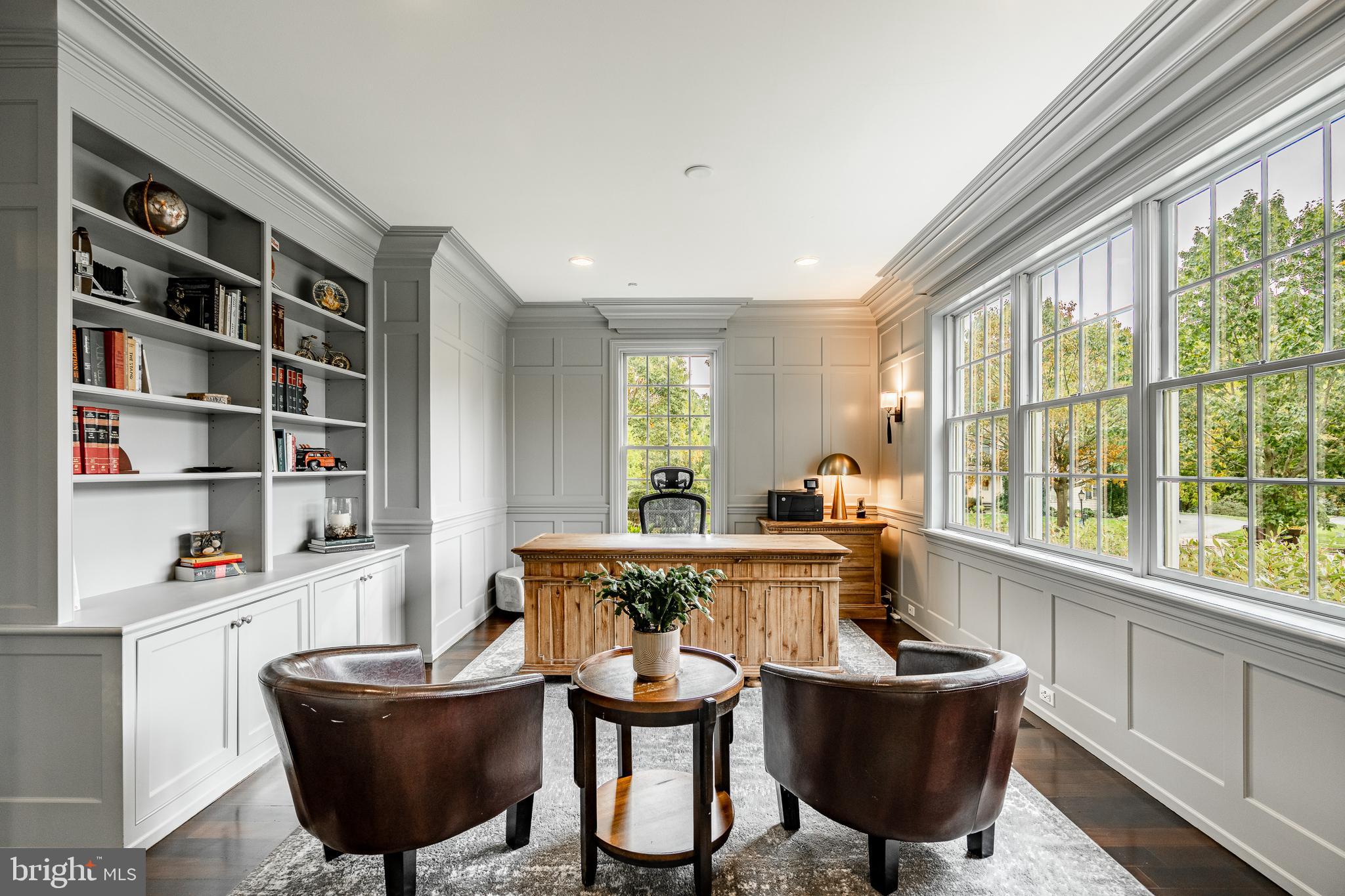 WHITEGATE - Residential