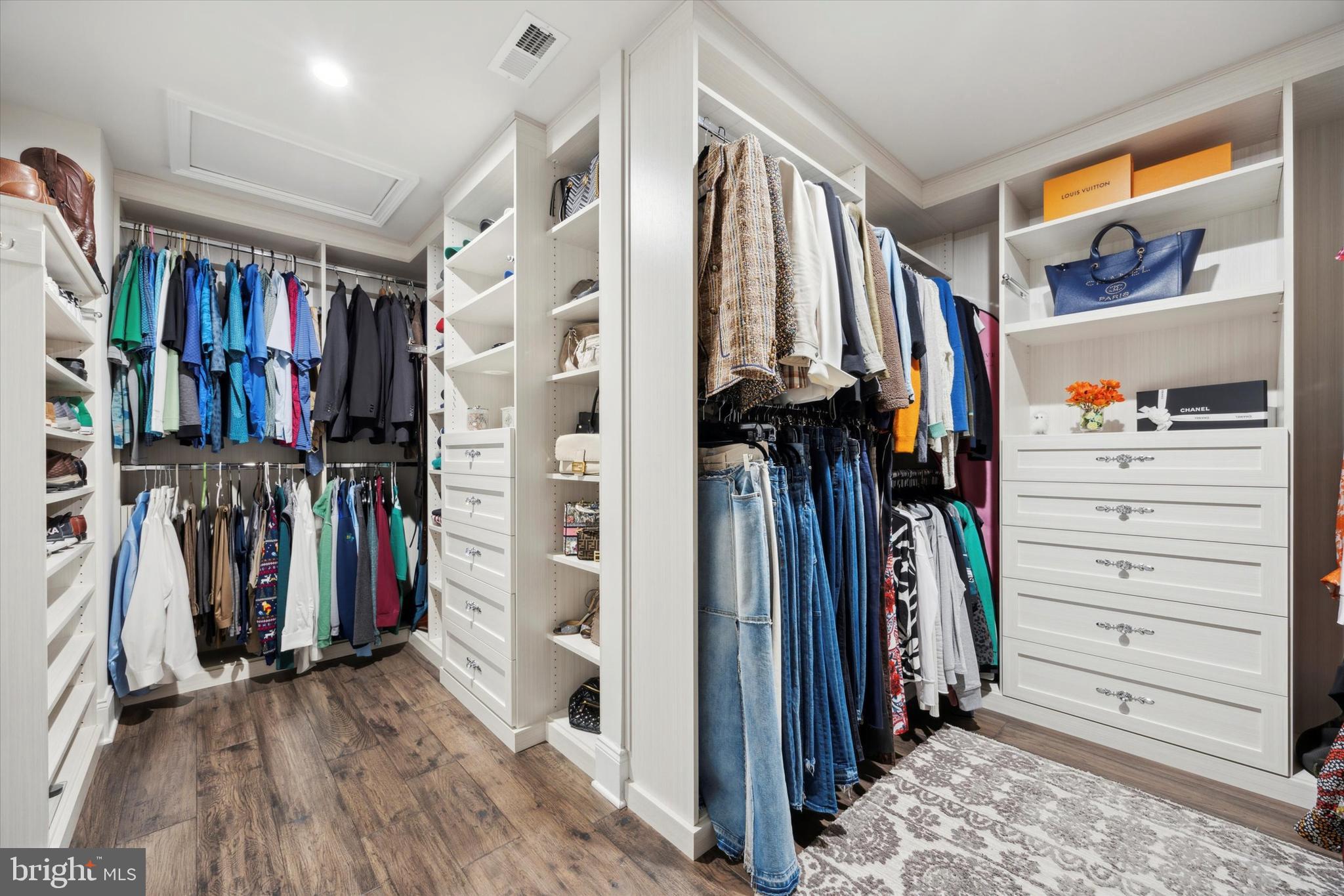 LISETER - Residential