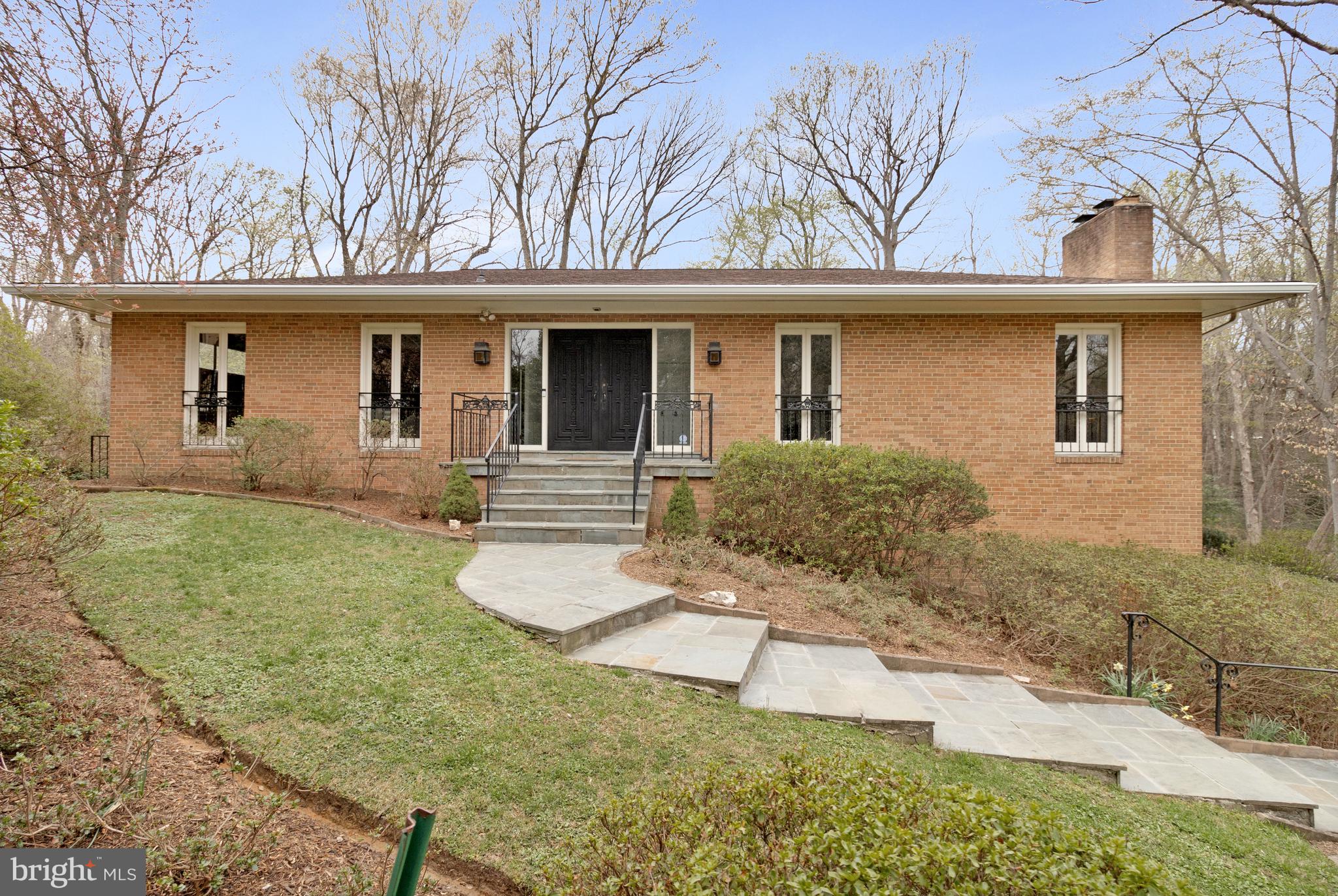 CHAIN BRIDGE FOREST - Residential