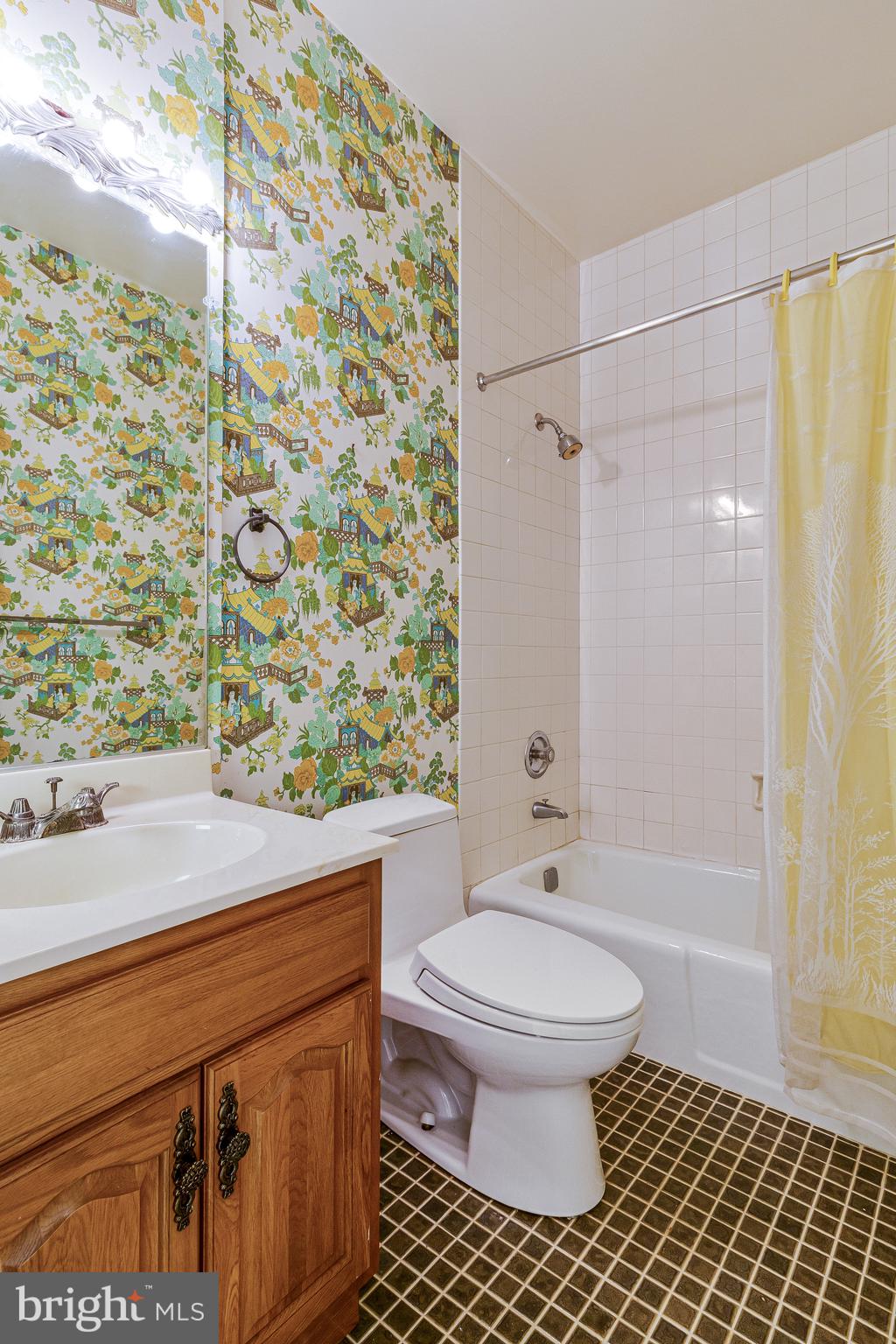 CHAIN BRIDGE FOREST - Residential