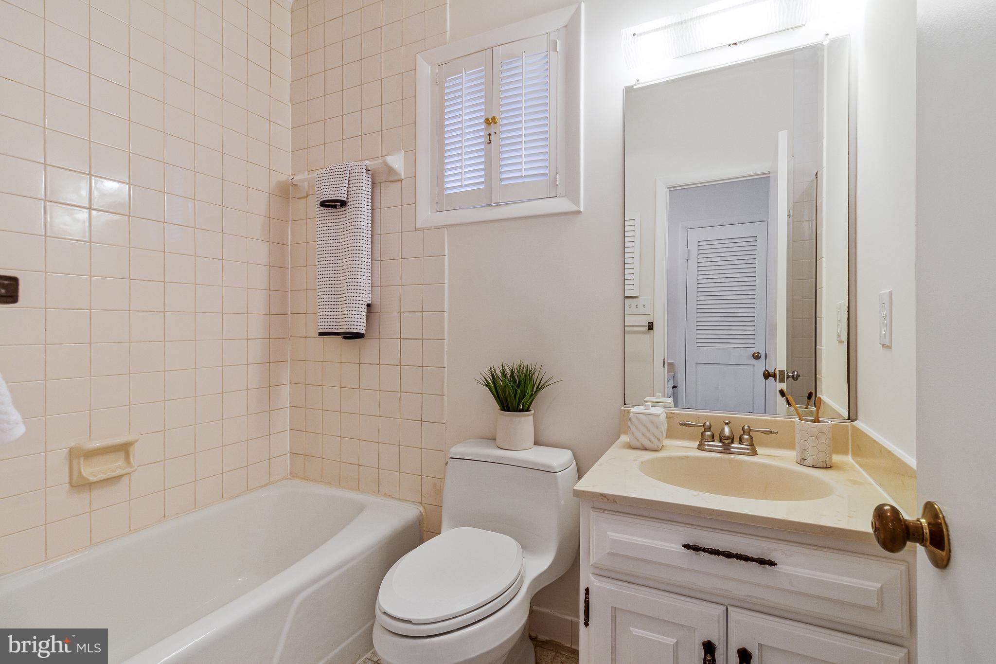 CHAIN BRIDGE FOREST - Residential