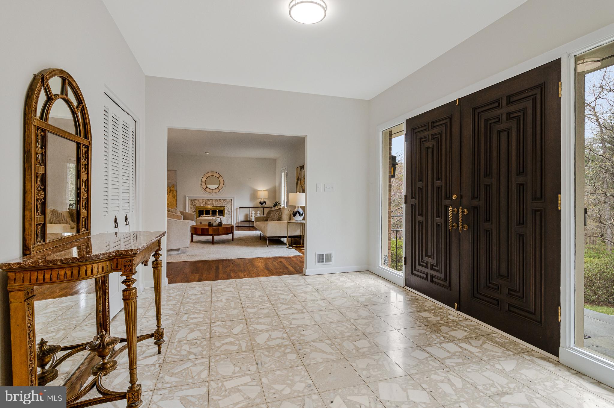 CHAIN BRIDGE FOREST - Residential