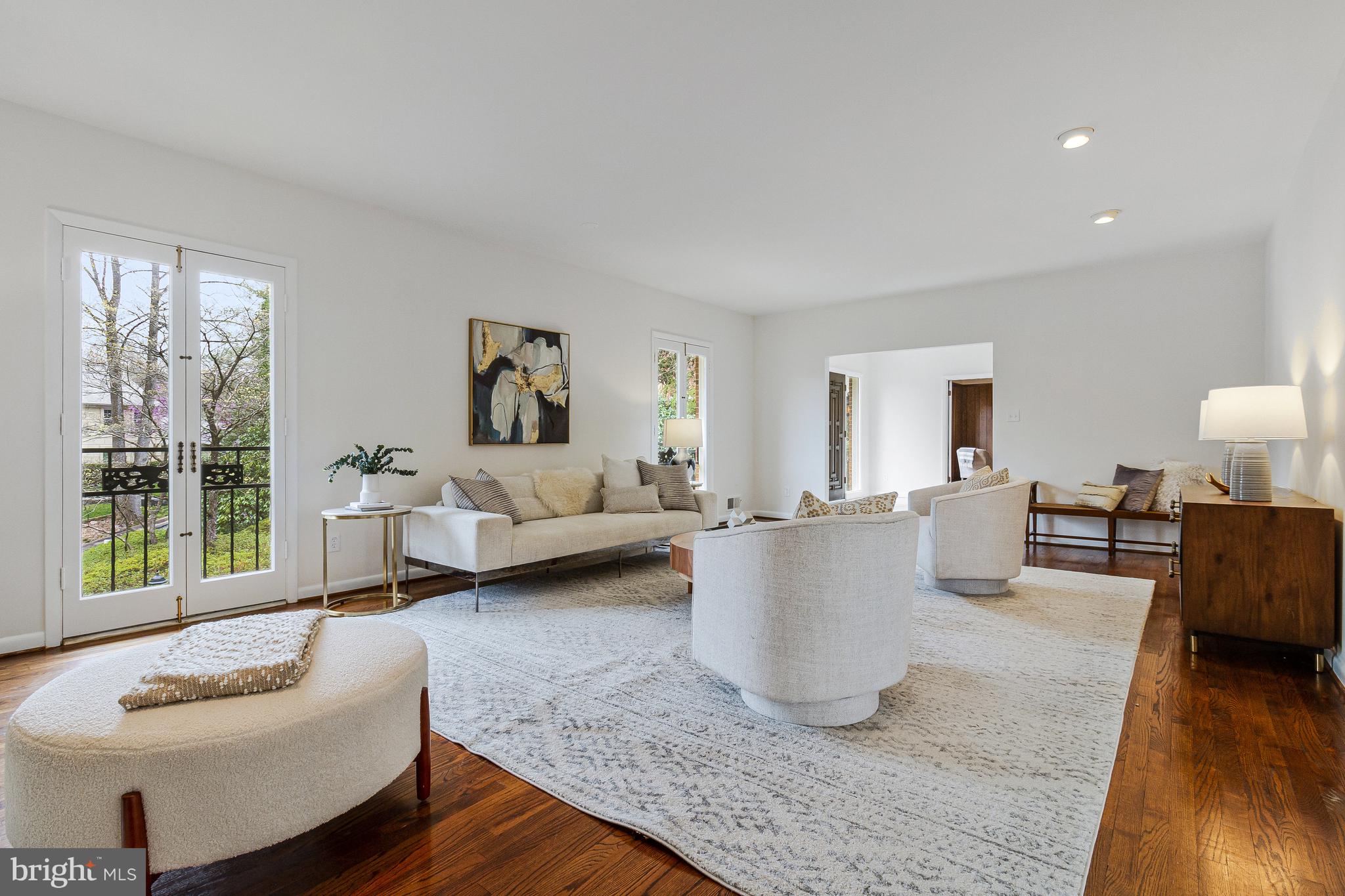 CHAIN BRIDGE FOREST - Residential