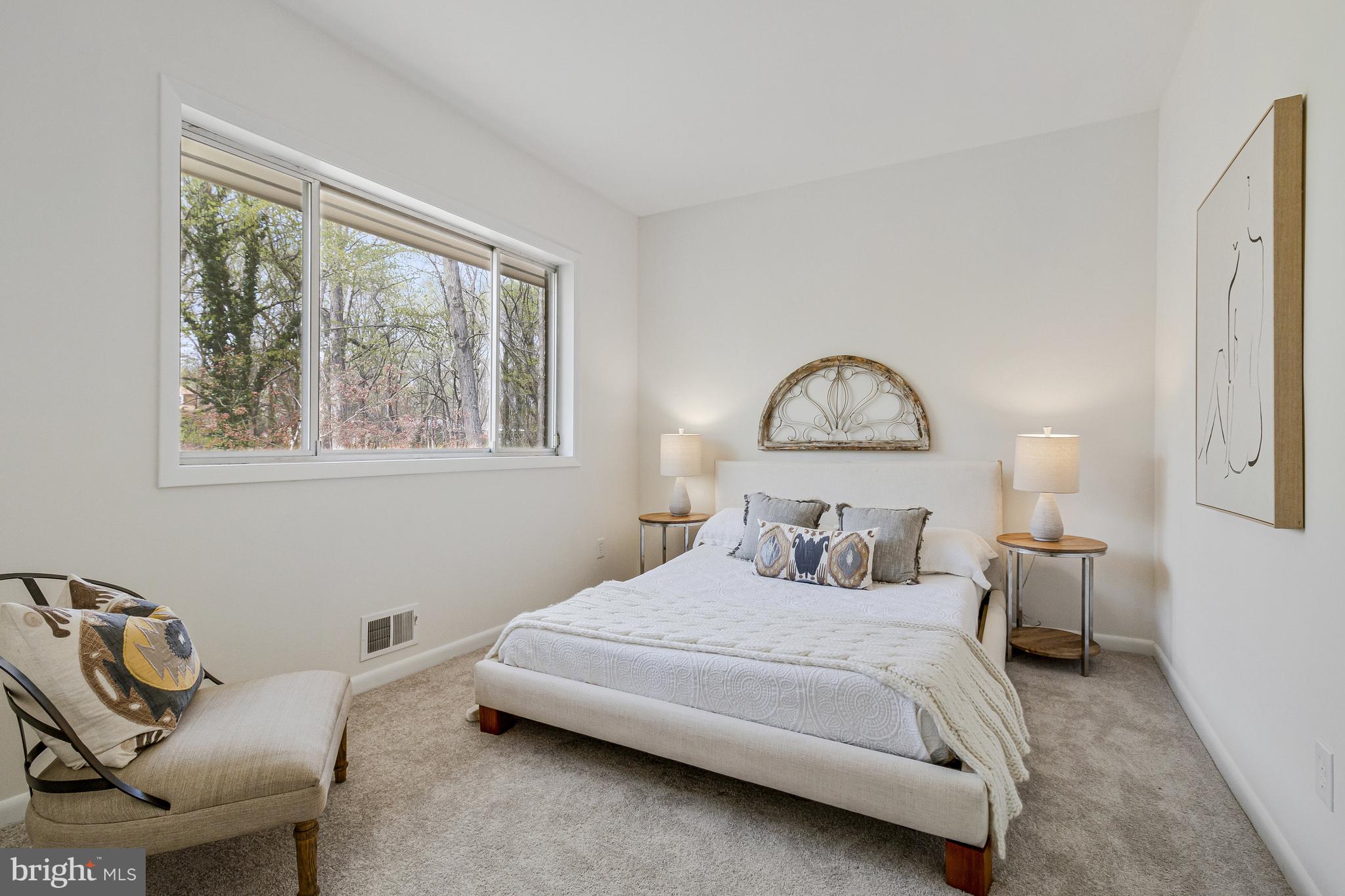 CHAIN BRIDGE FOREST - Residential