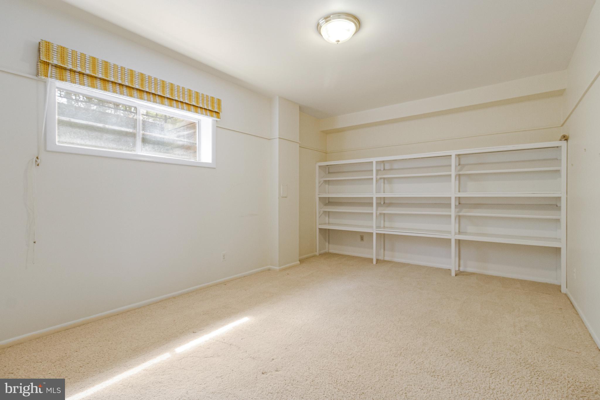 CHAIN BRIDGE FOREST - Residential