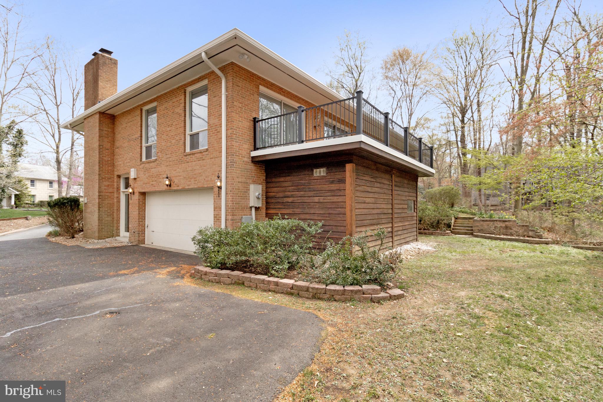 CHAIN BRIDGE FOREST - Residential