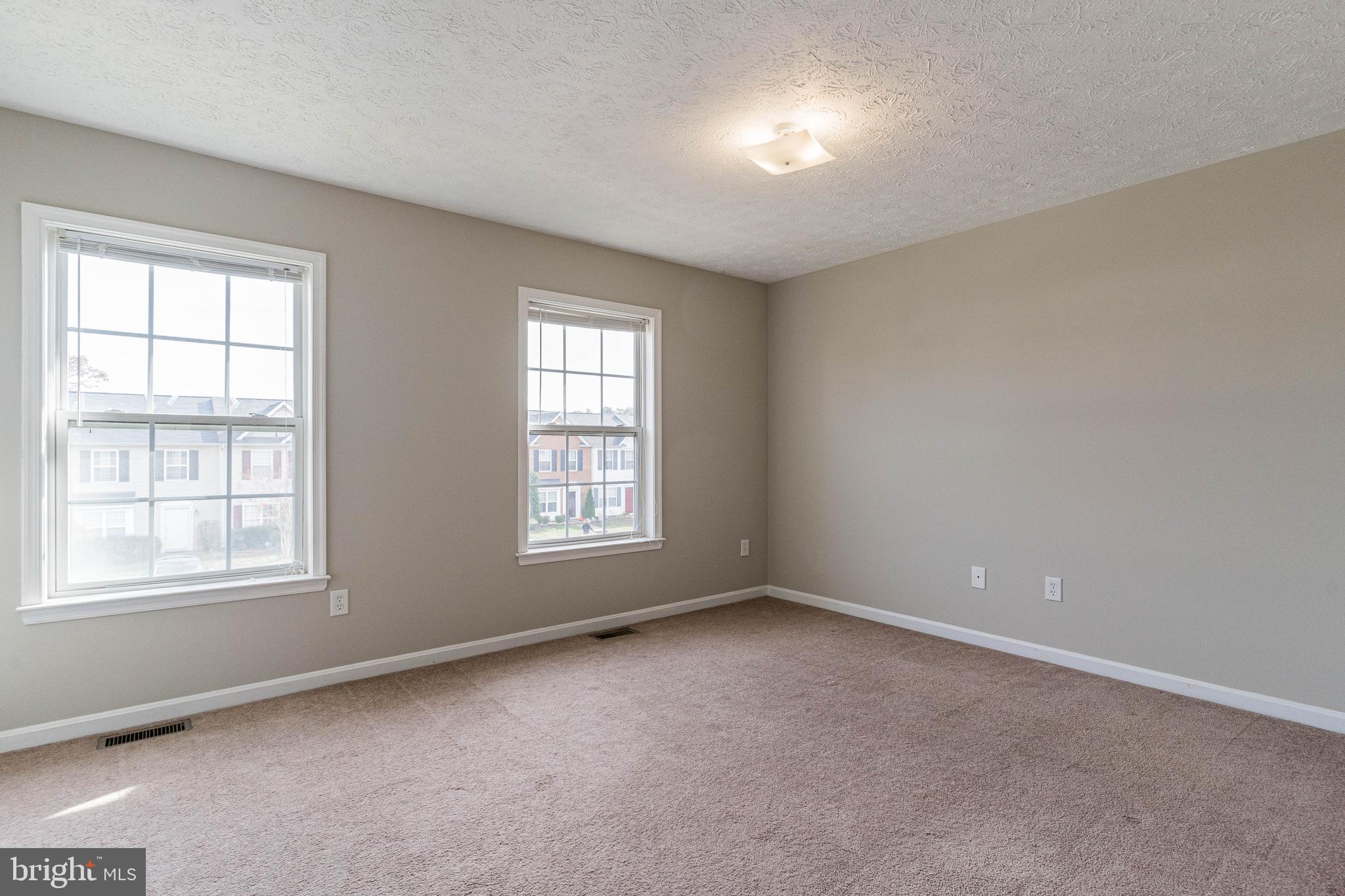 COVENTRY CREEK - Residential Lease