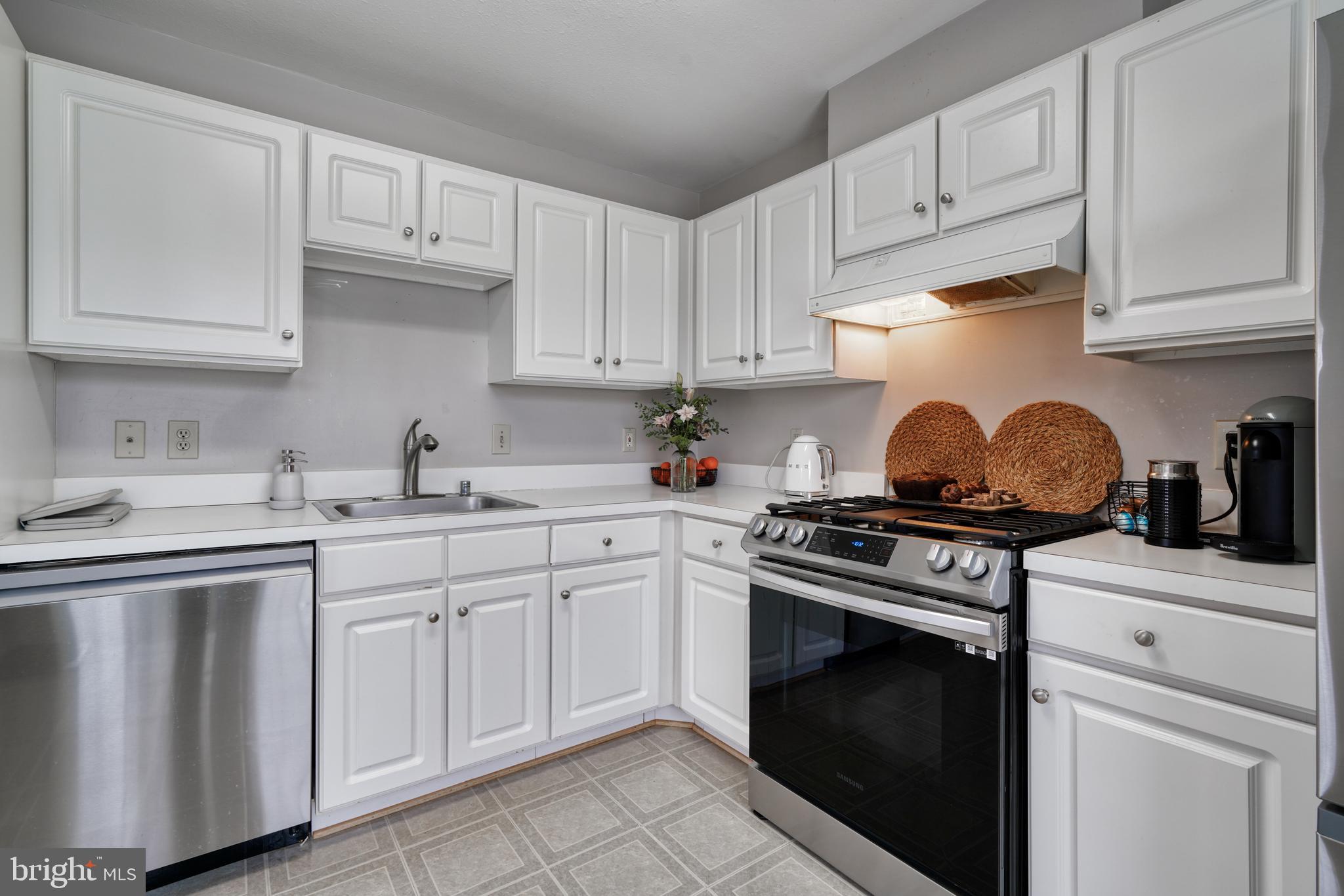 BRISTOL GREEN - Residential