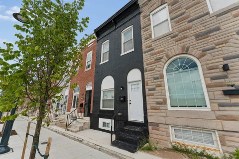 MLS: MDBA2221138