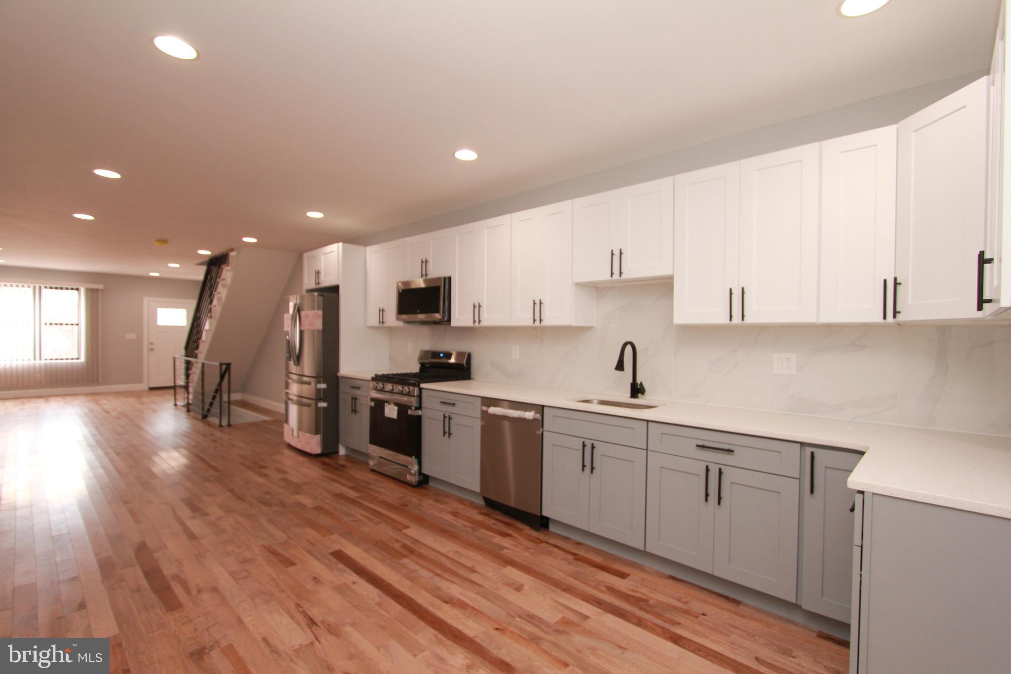 POINT BREEZE - Residential