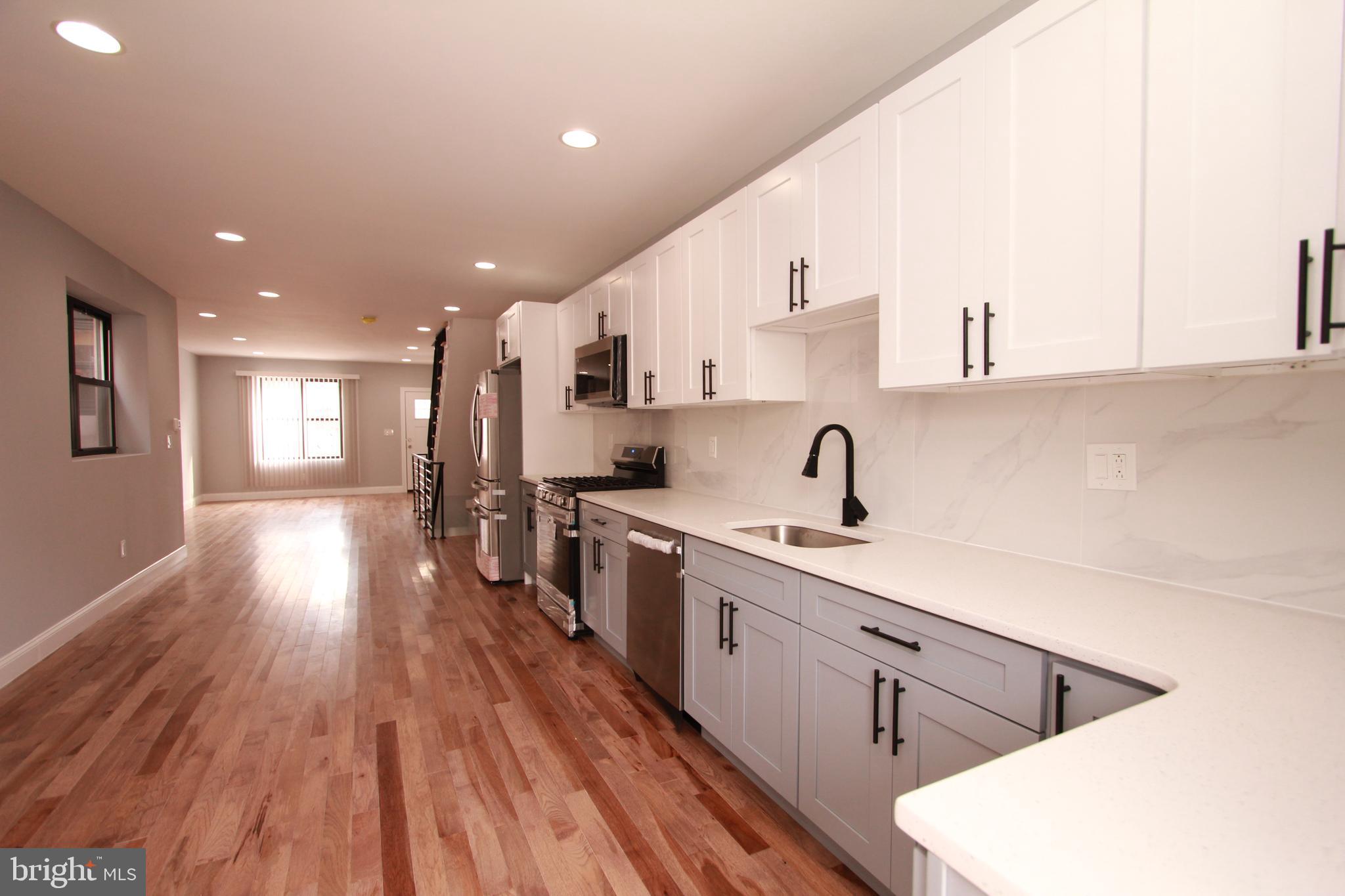 POINT BREEZE - Residential