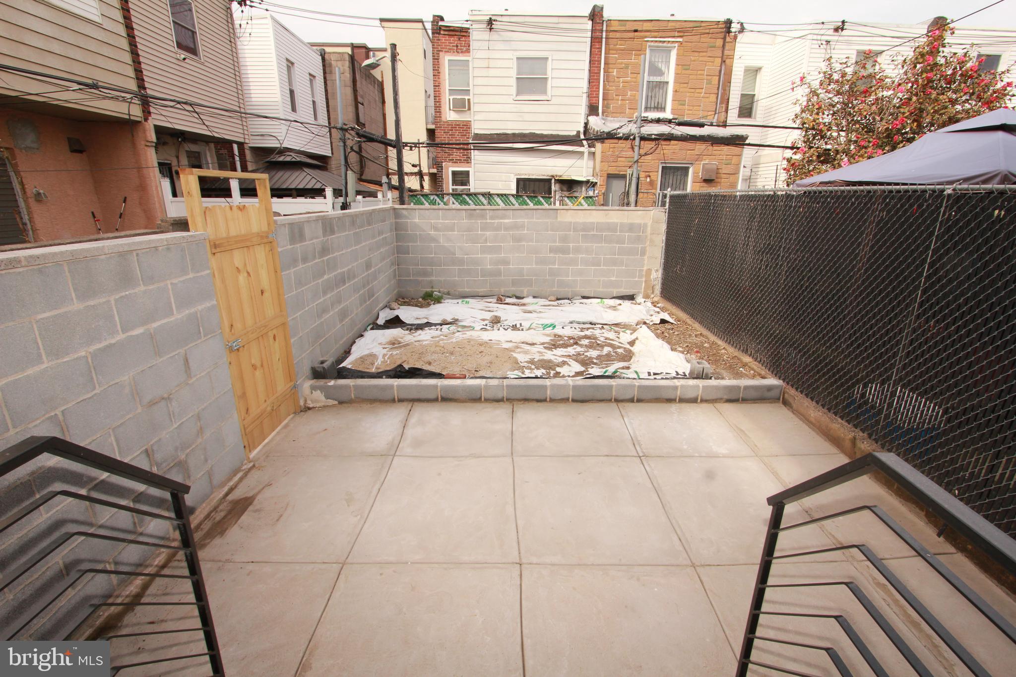 POINT BREEZE - Residential