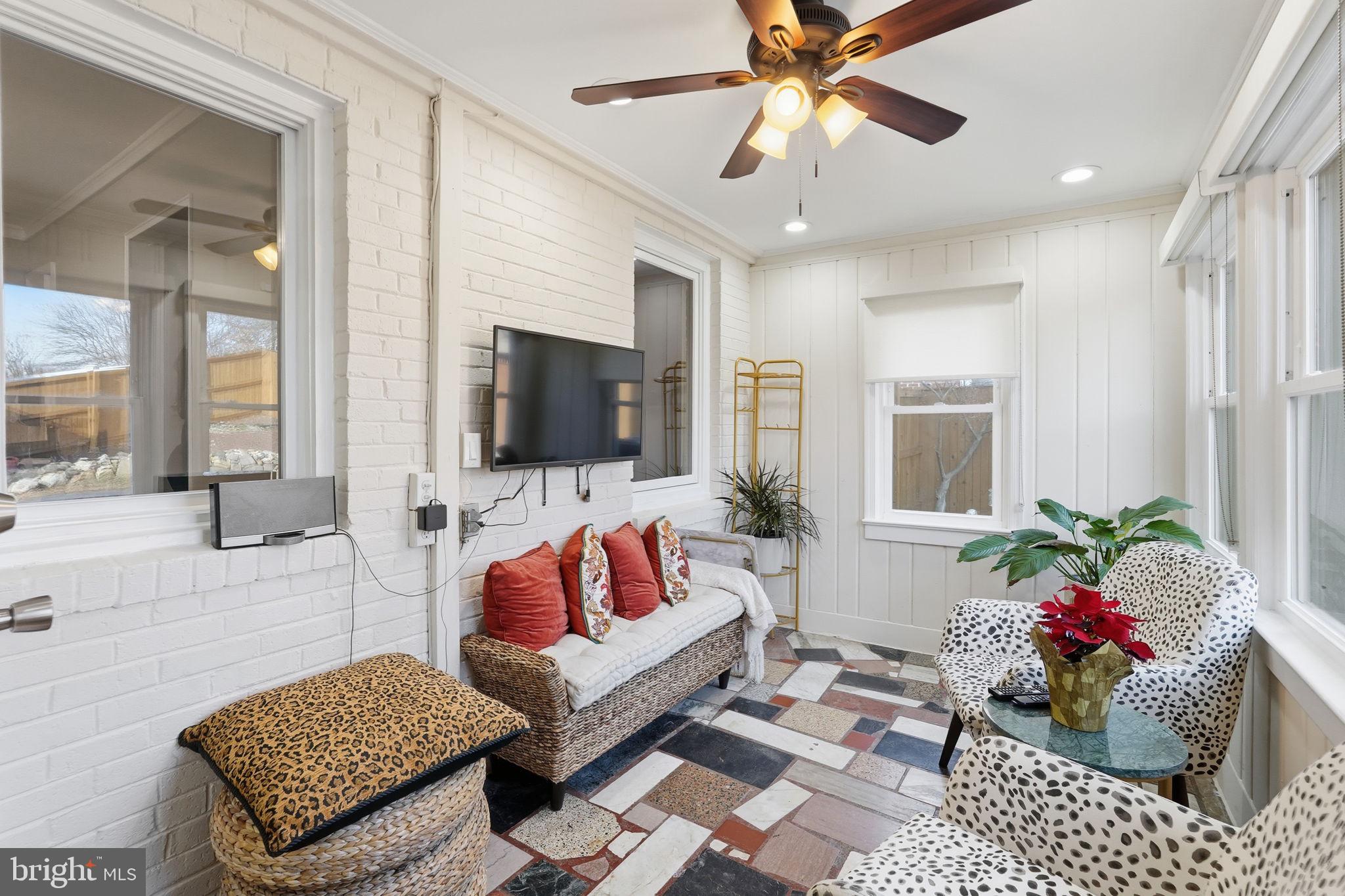 HILLCREST HEIGHTS - Residential