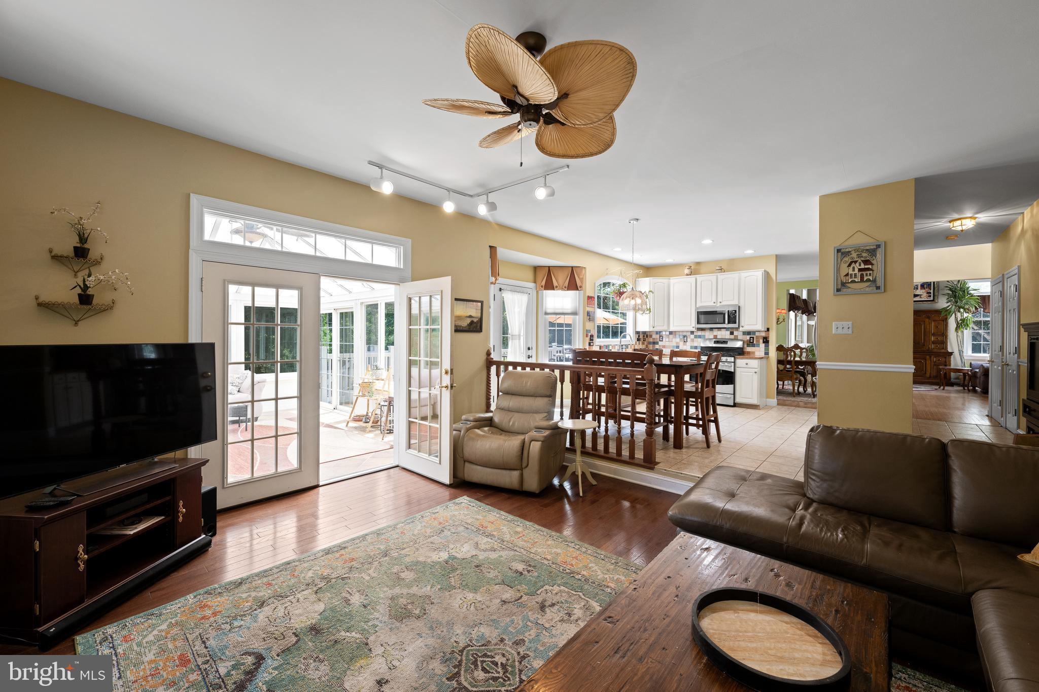 THE RESERVE - Residential