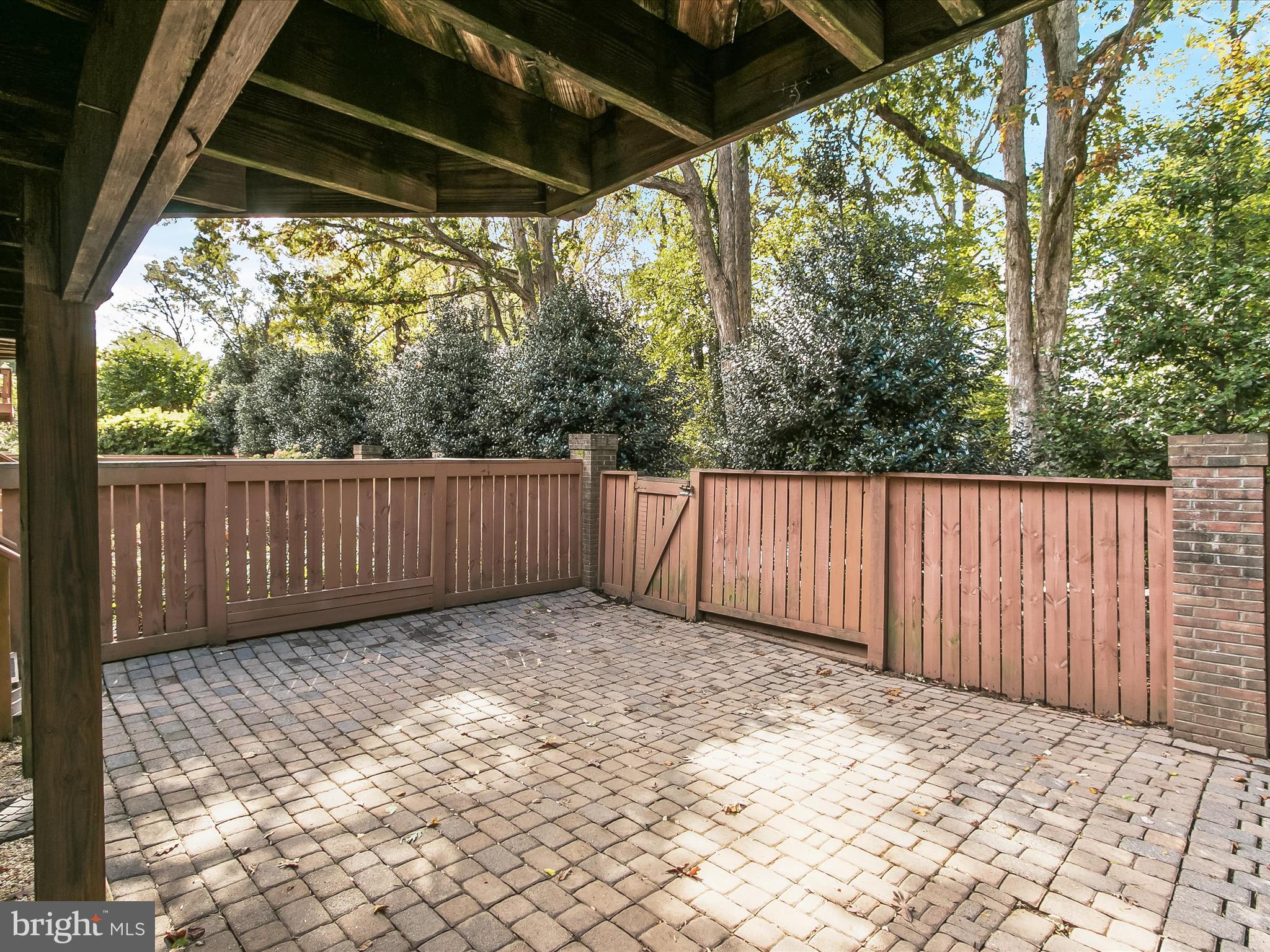 CRESTBERRY - Residential