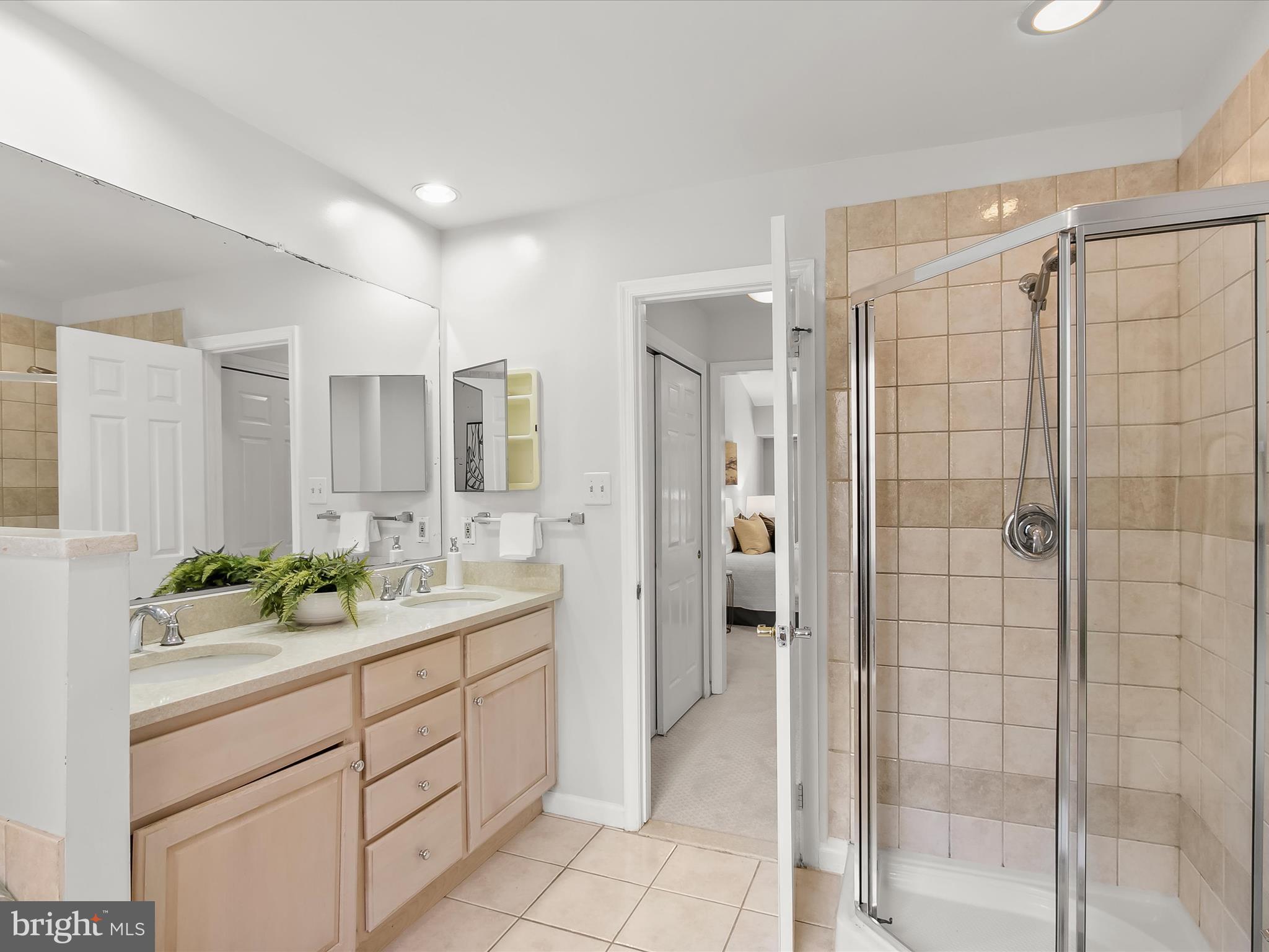 CRESTBERRY - Residential