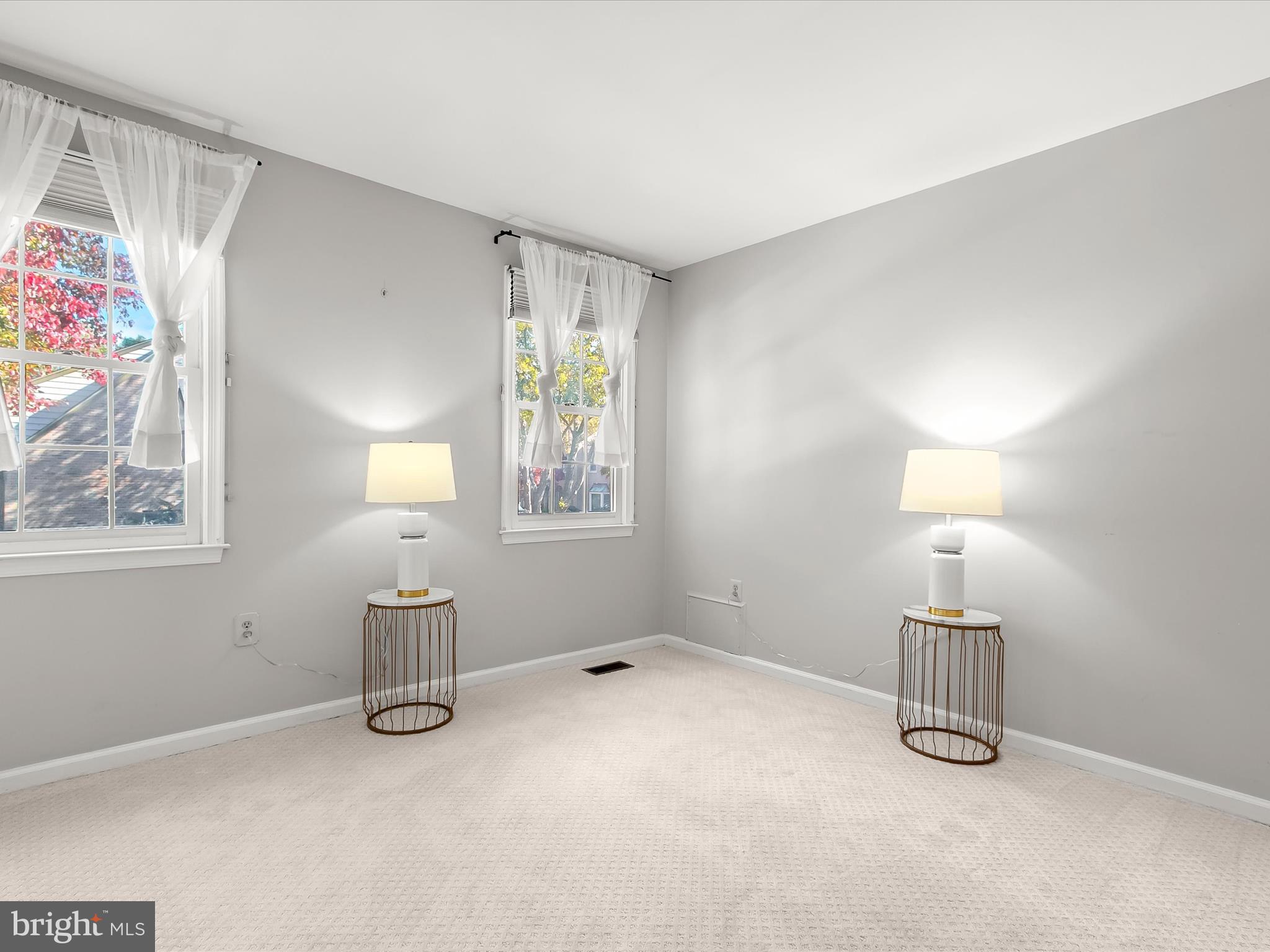 CRESTBERRY - Residential