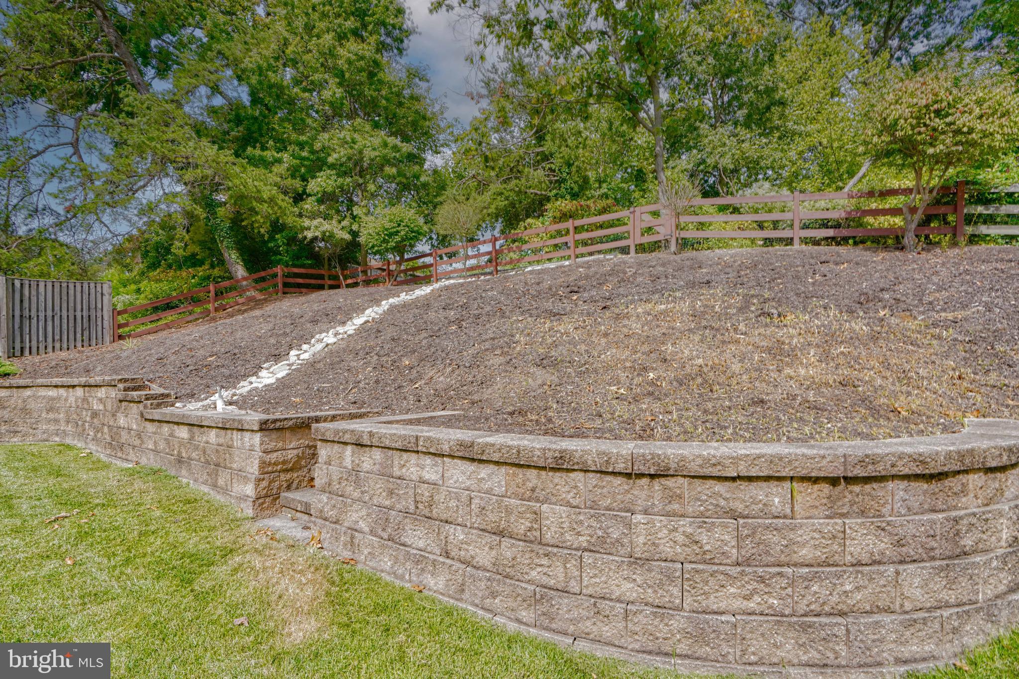 UPTON VILLAGE NORTH - Residential