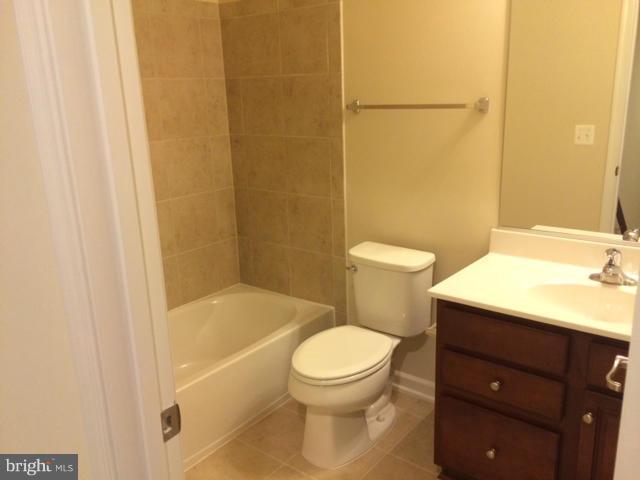 EAST GATE ONE - Residential Lease