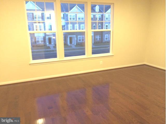 EAST GATE ONE - Residential Lease