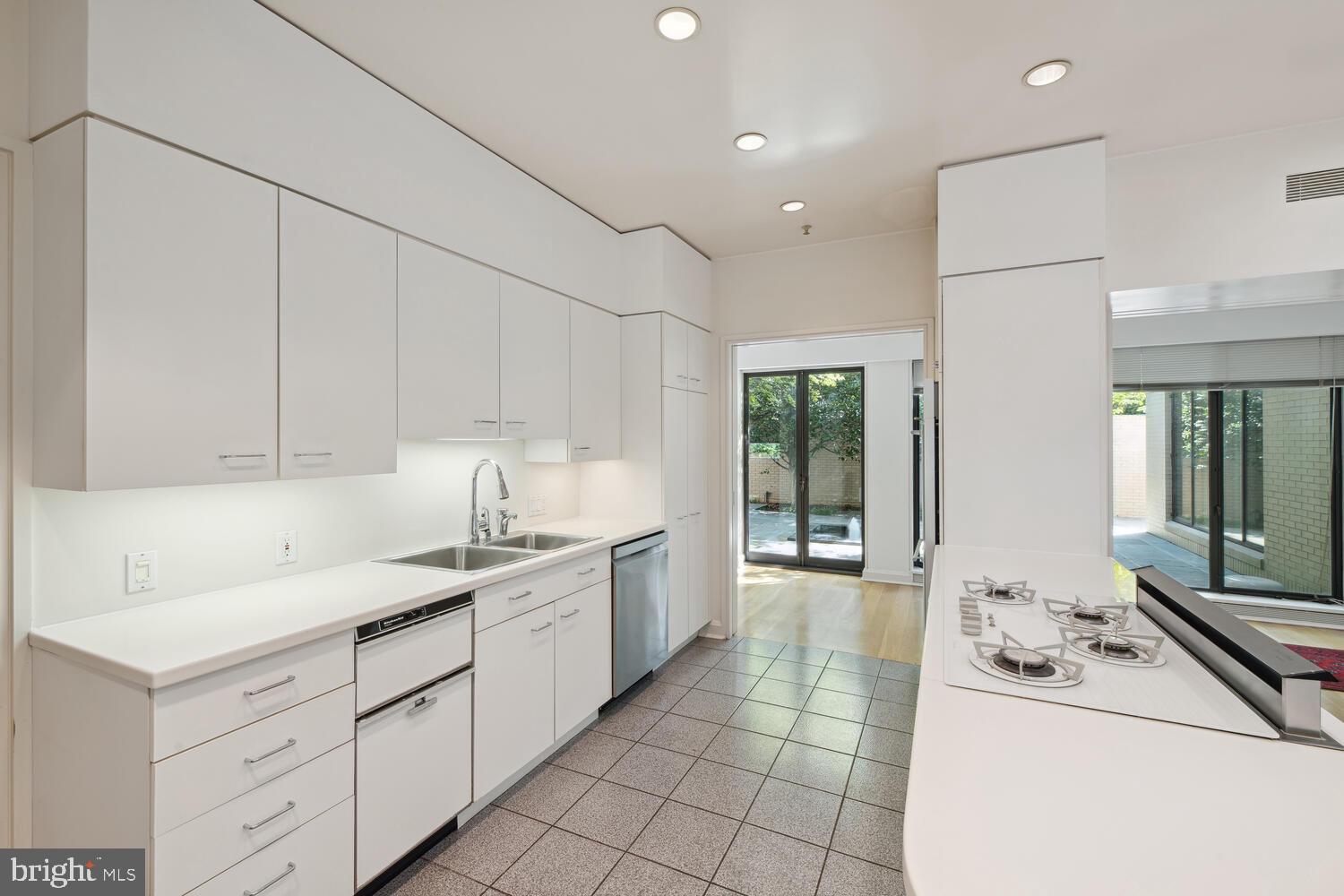 GEORGETOWN - Residential