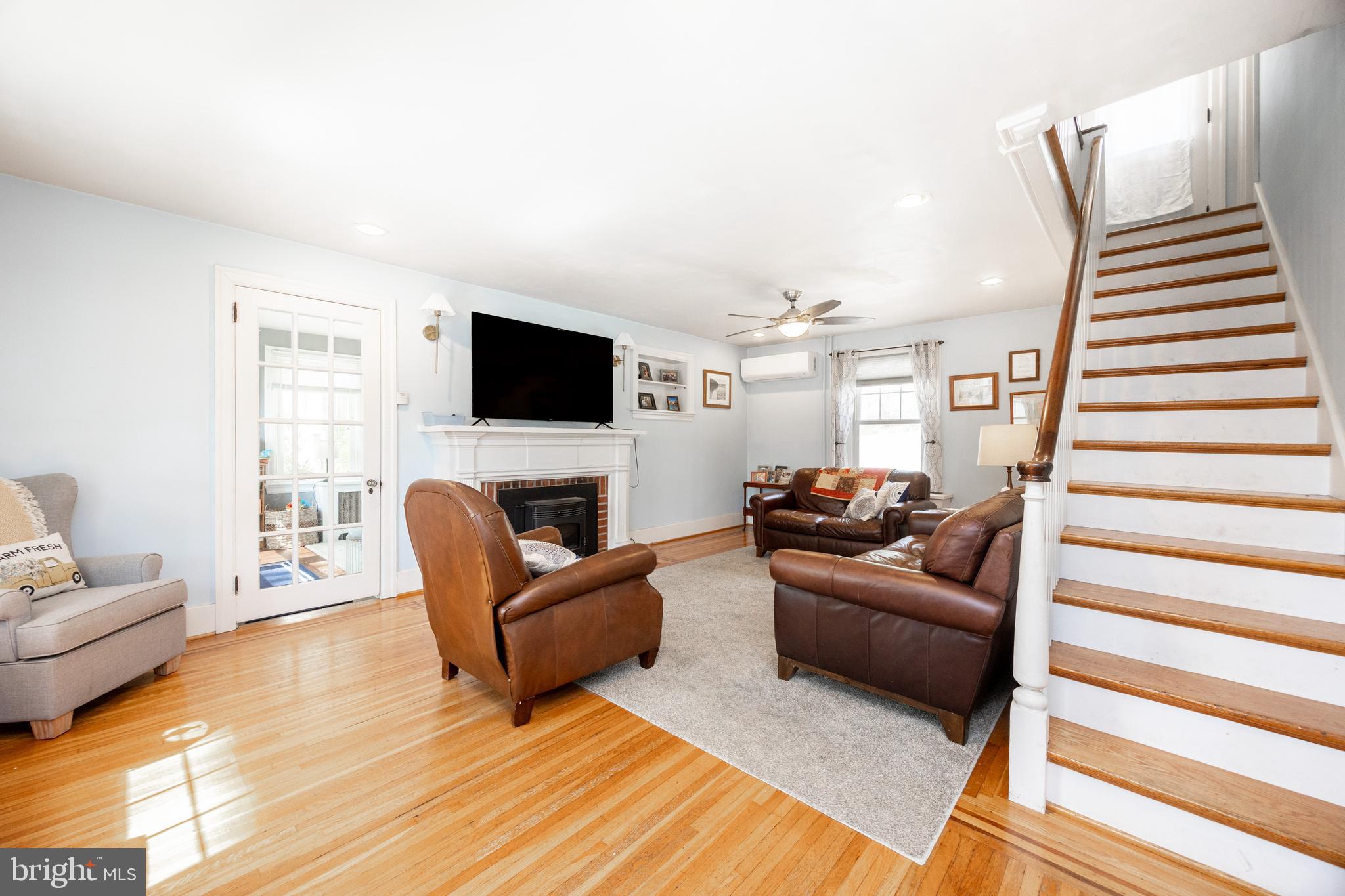 ROSEDALE - Residential