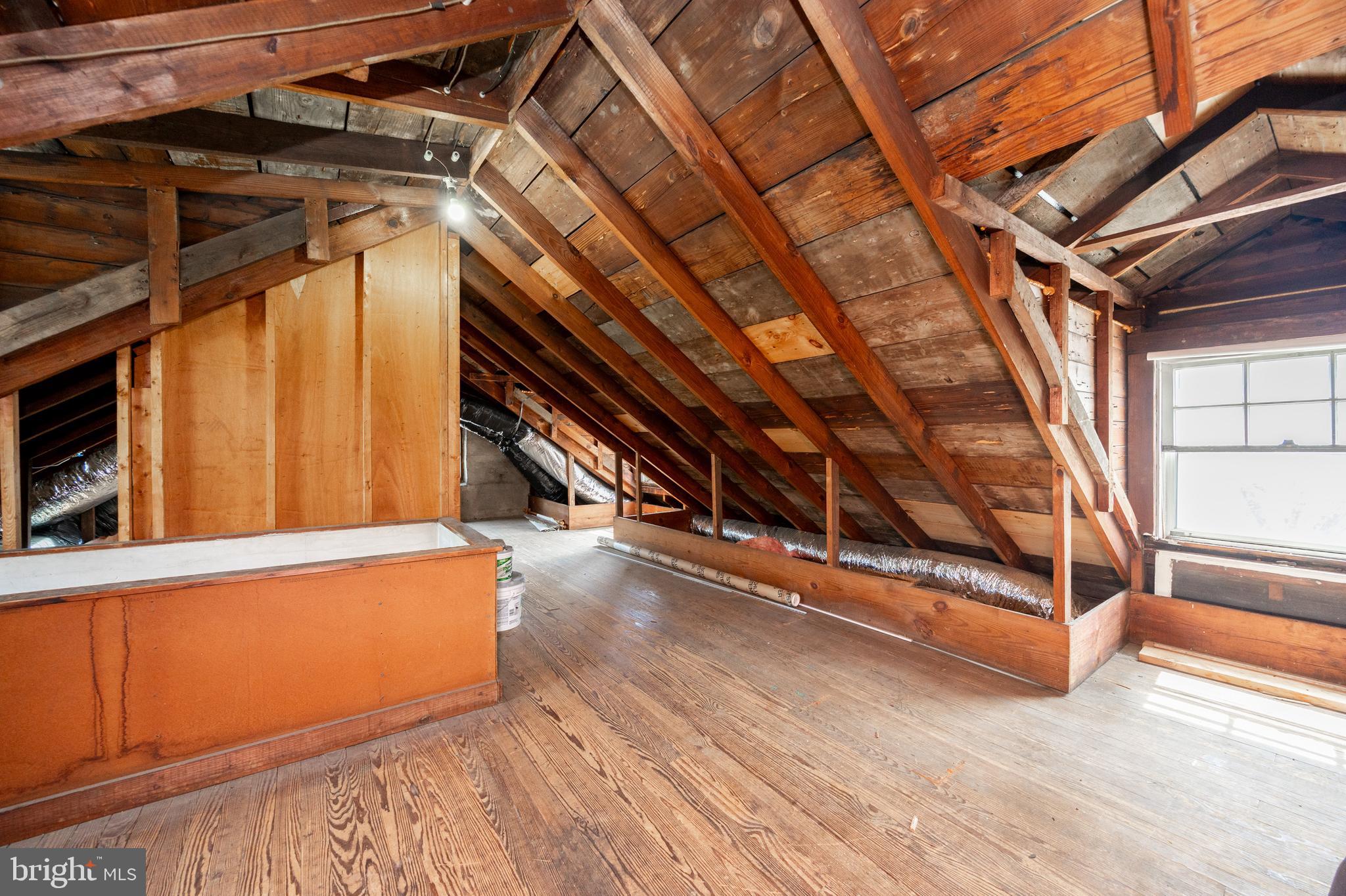 ROSEDALE - Residential