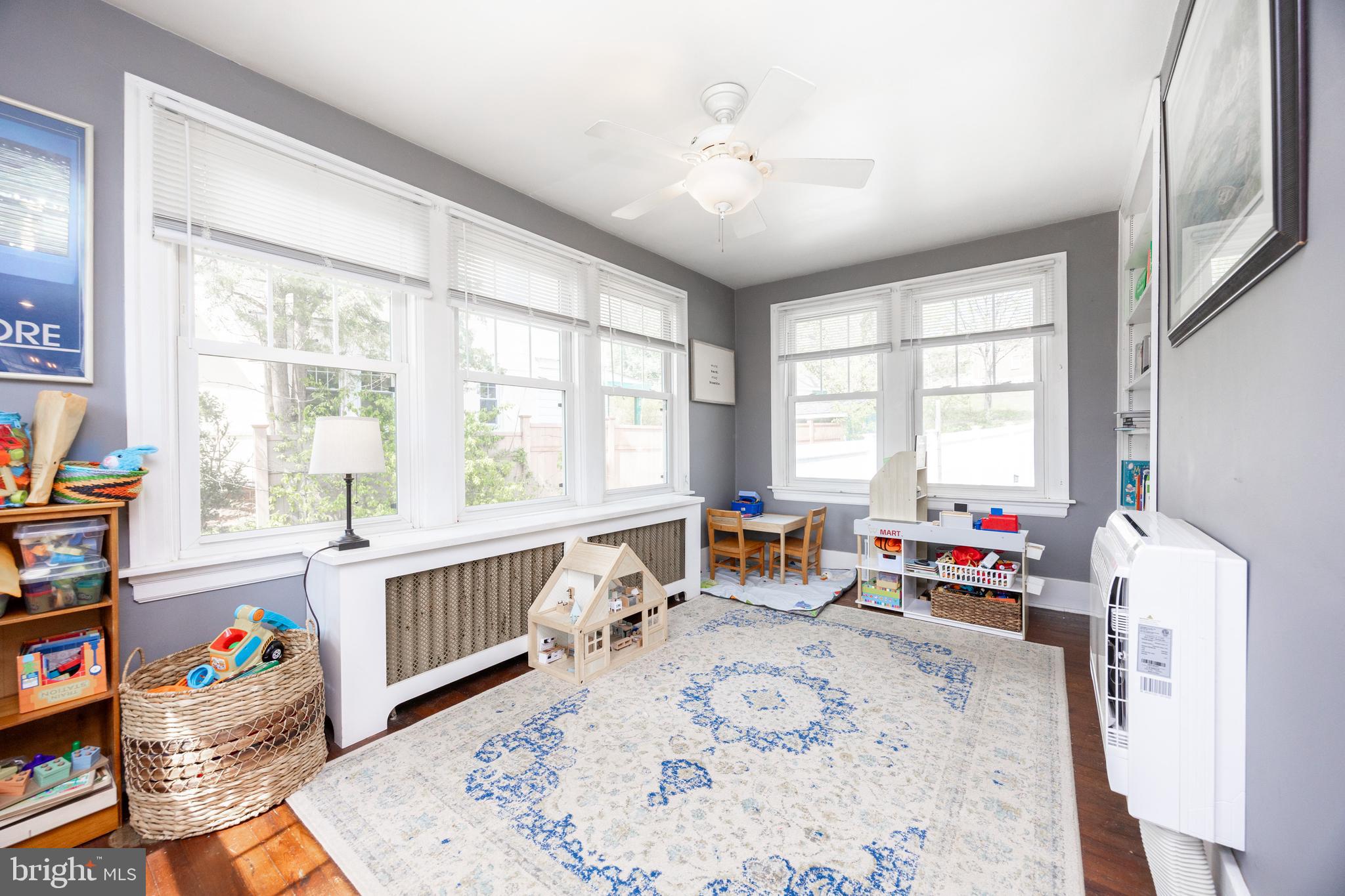 ROSEDALE - Residential