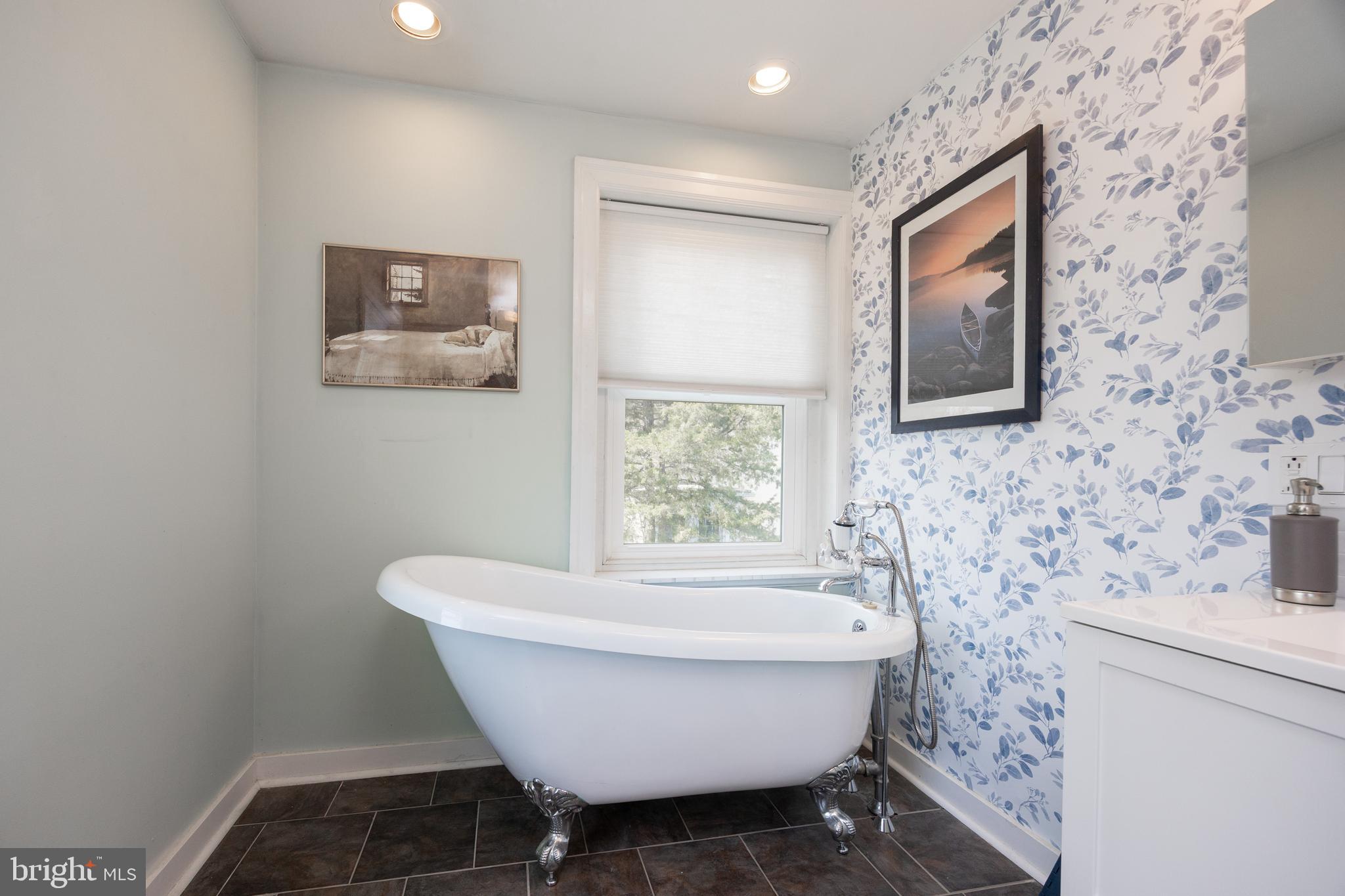 ROSEDALE - Residential