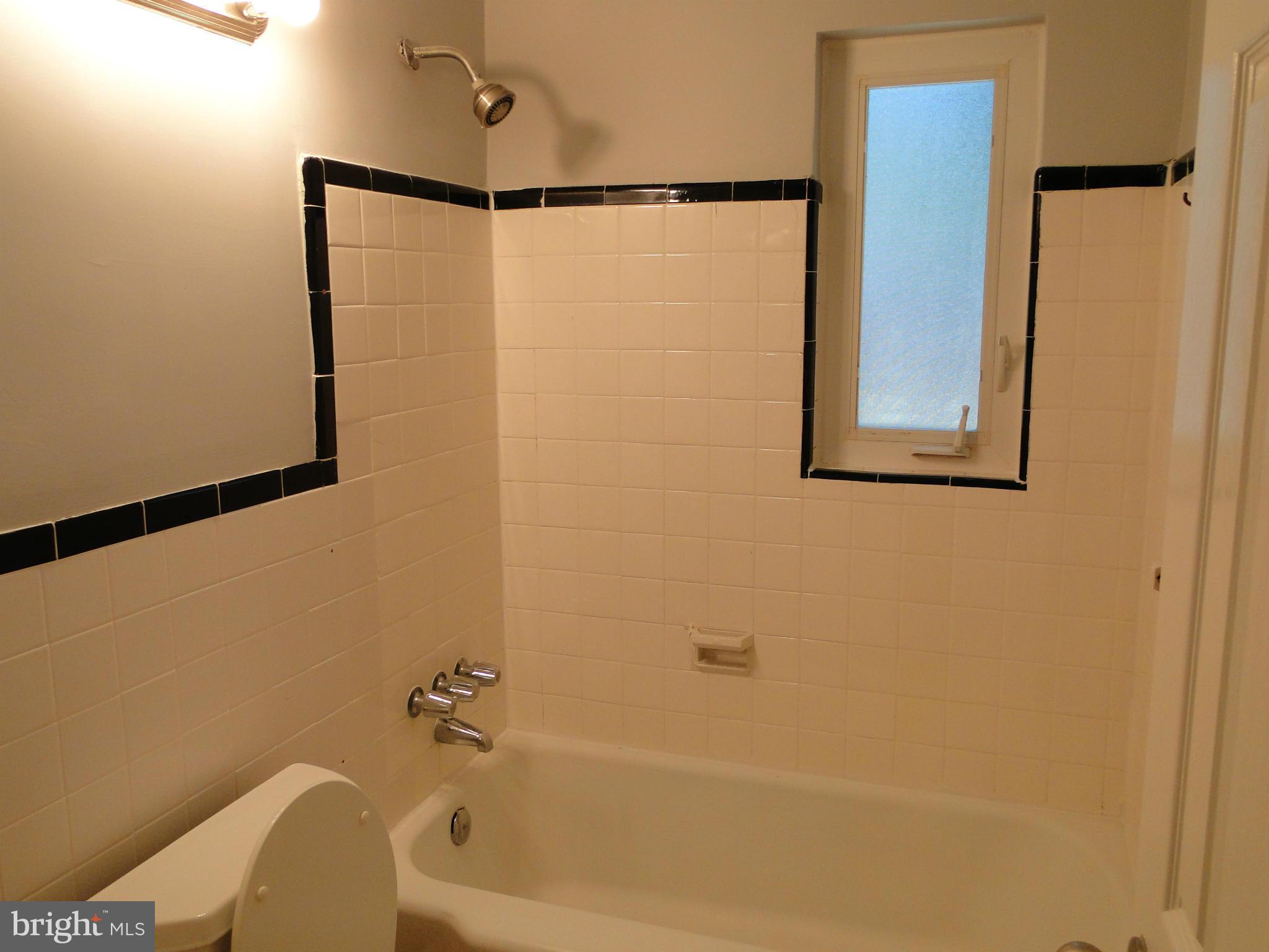 TYLER PARK - Residential Lease