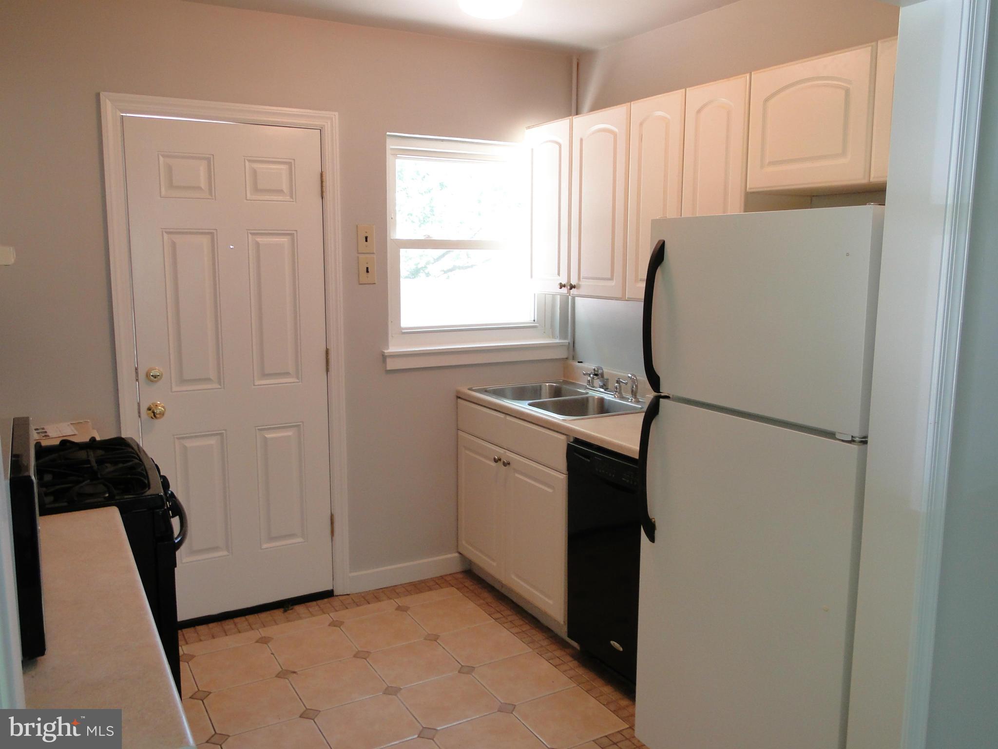 TYLER PARK - Residential Lease