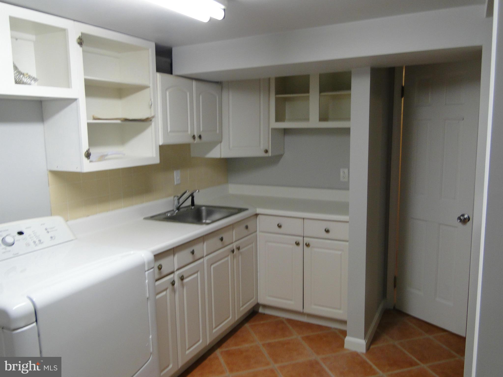 TYLER PARK - Residential Lease