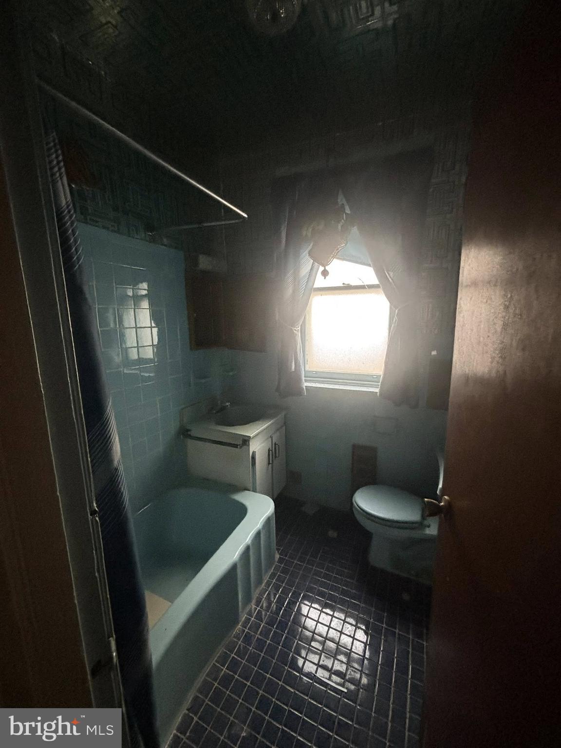 WALNUT HILL - Residential