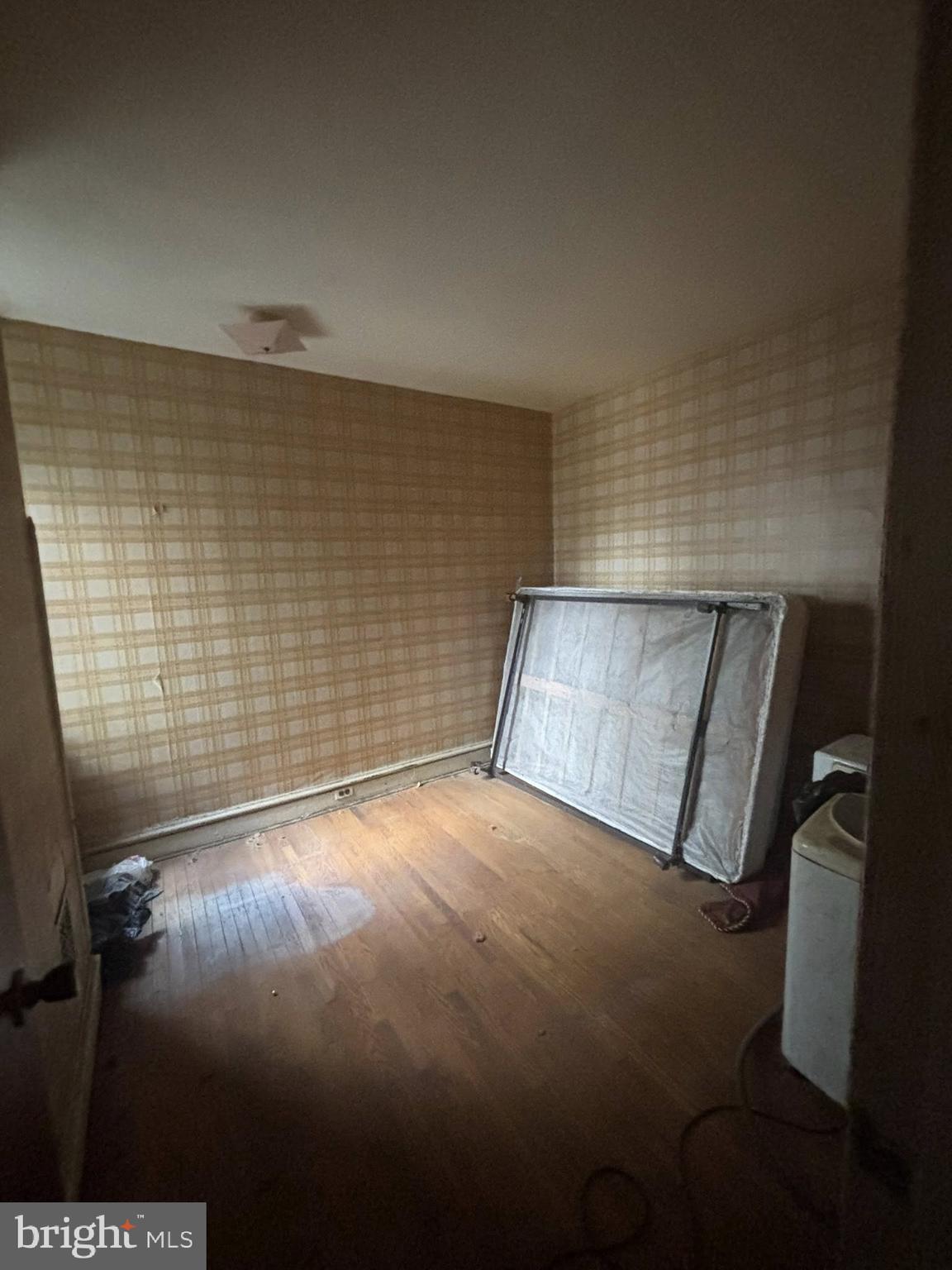 WALNUT HILL - Residential