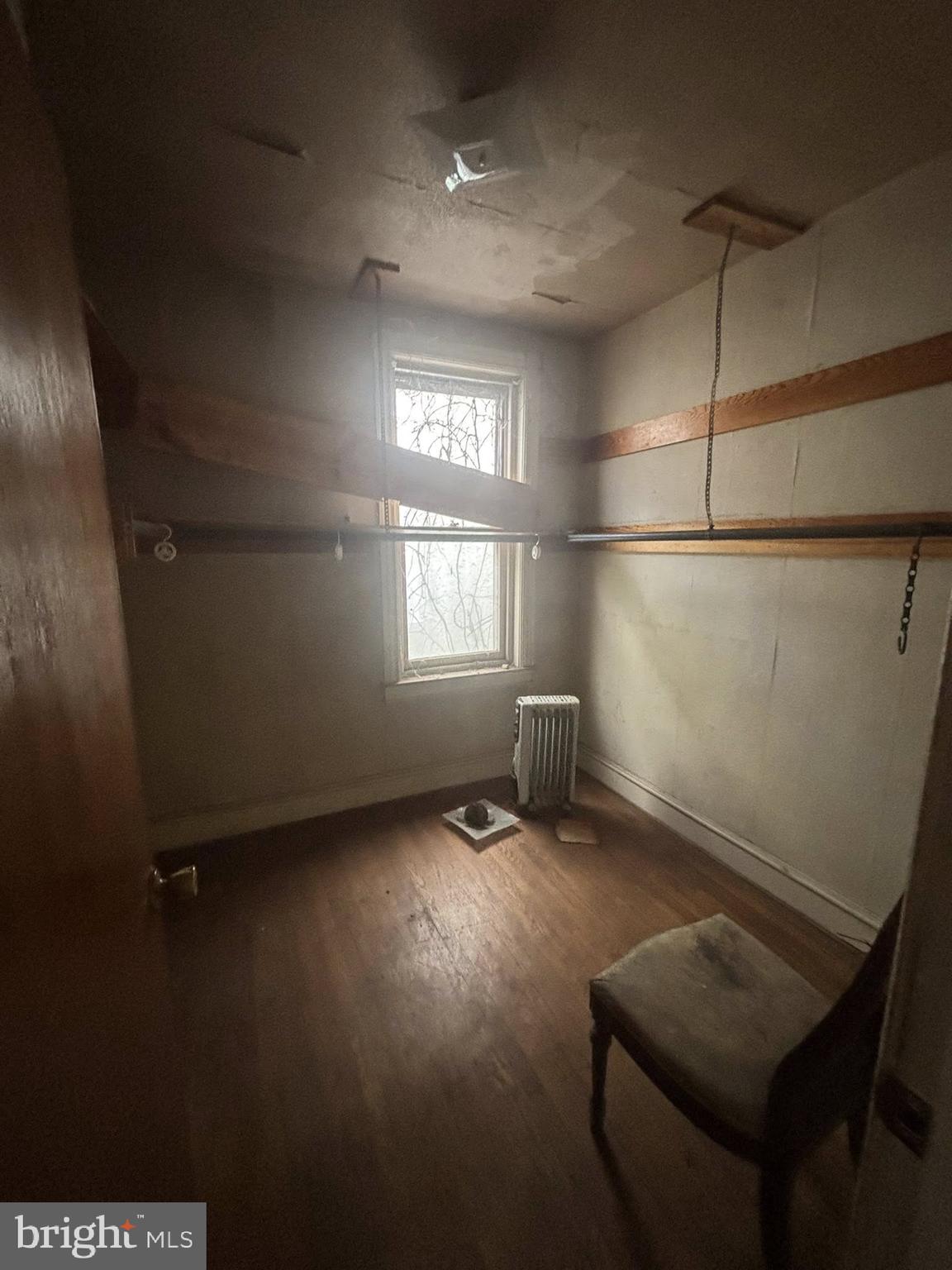 WALNUT HILL - Residential