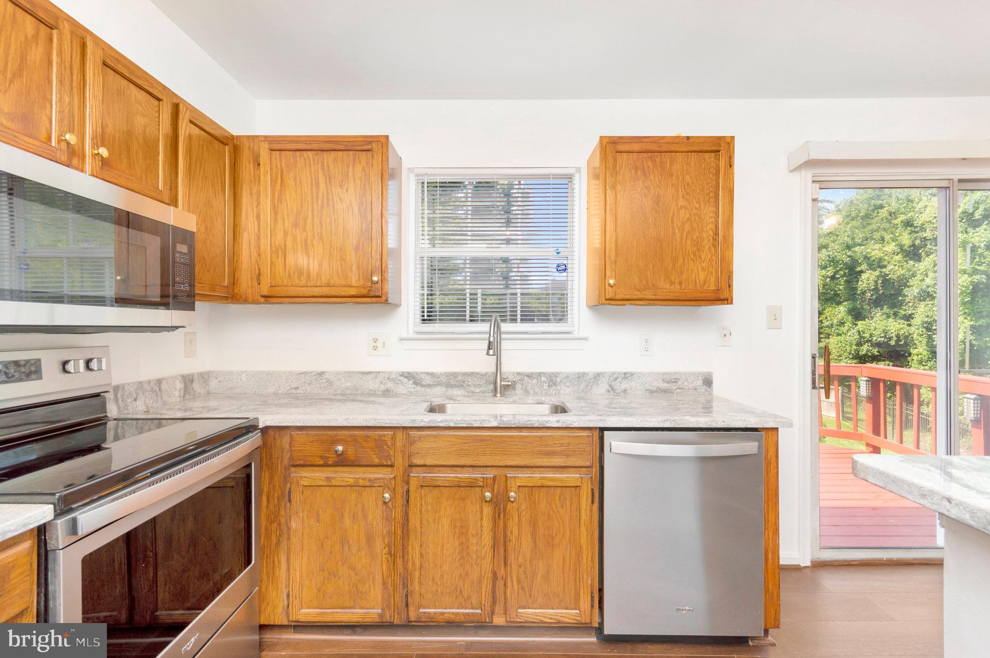 COLONY SQUARE - Residential Lease