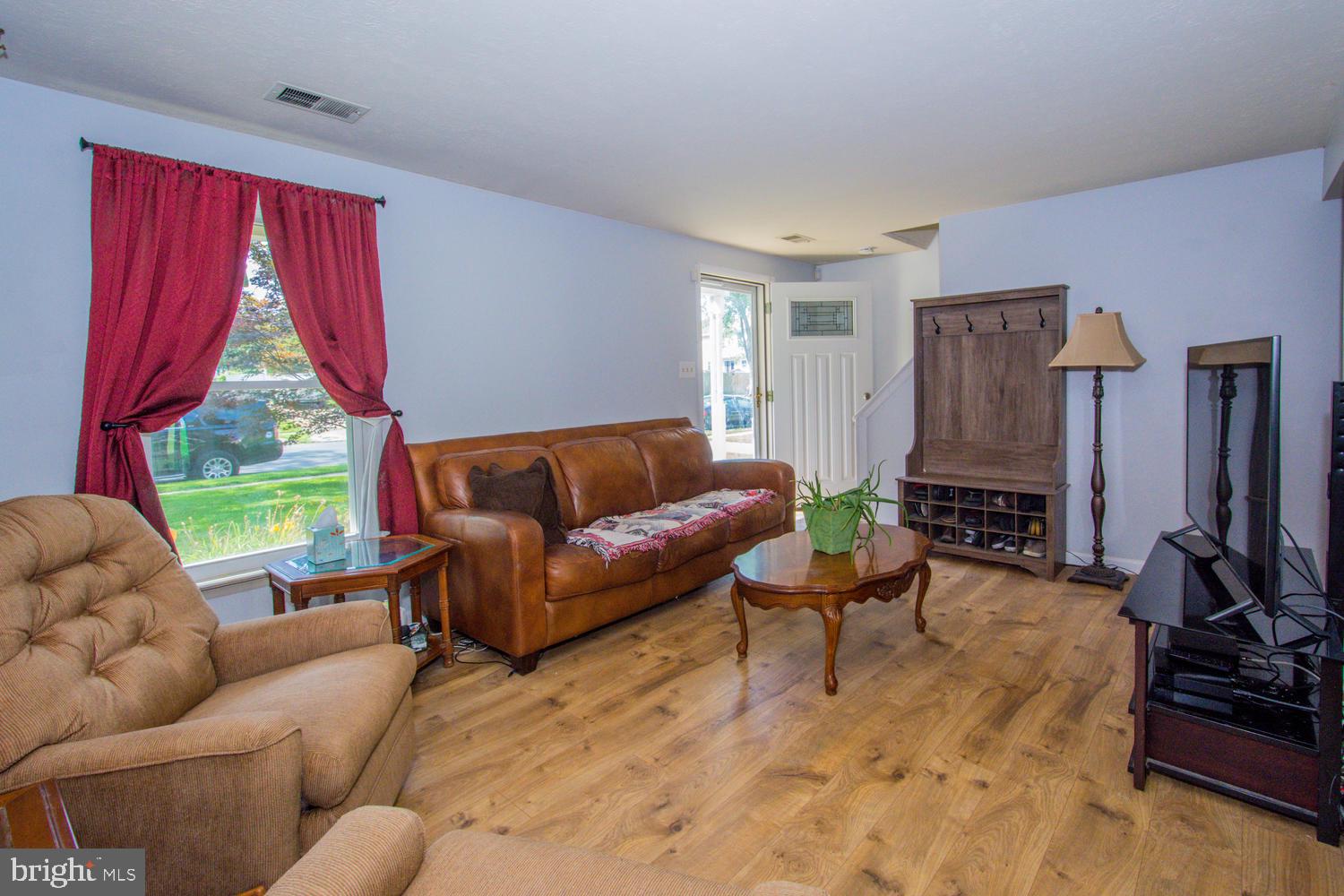 REVELL DOWNS - Residential