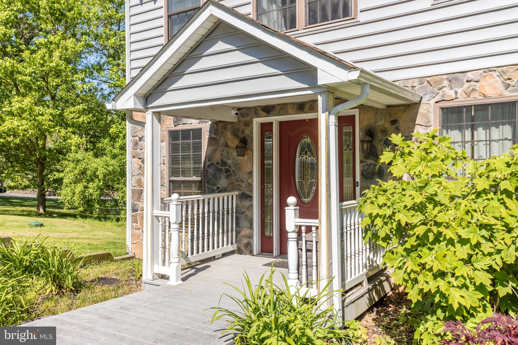 HIDDEN RIVER - Residential