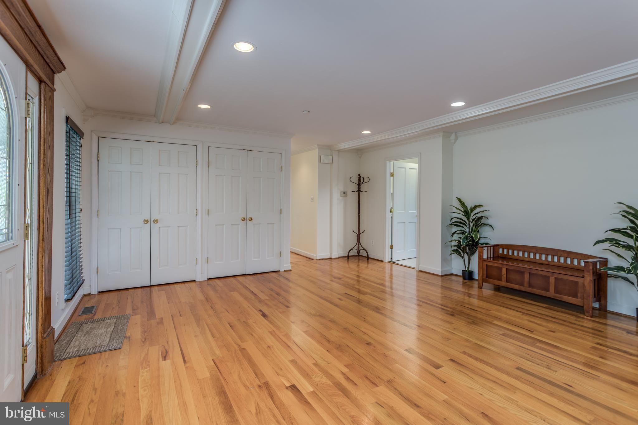 HIDDEN RIVER - Residential