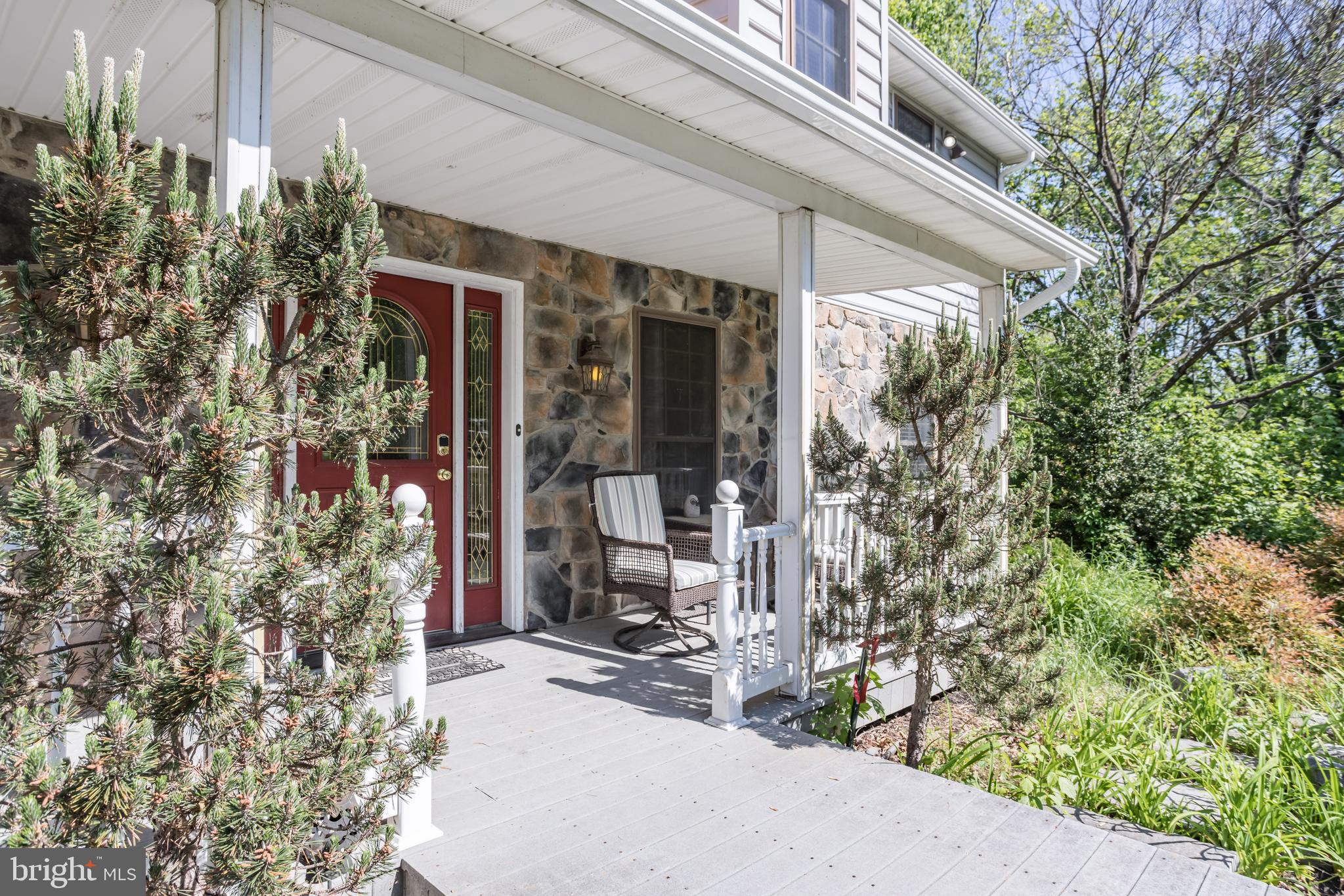 HIDDEN RIVER - Residential