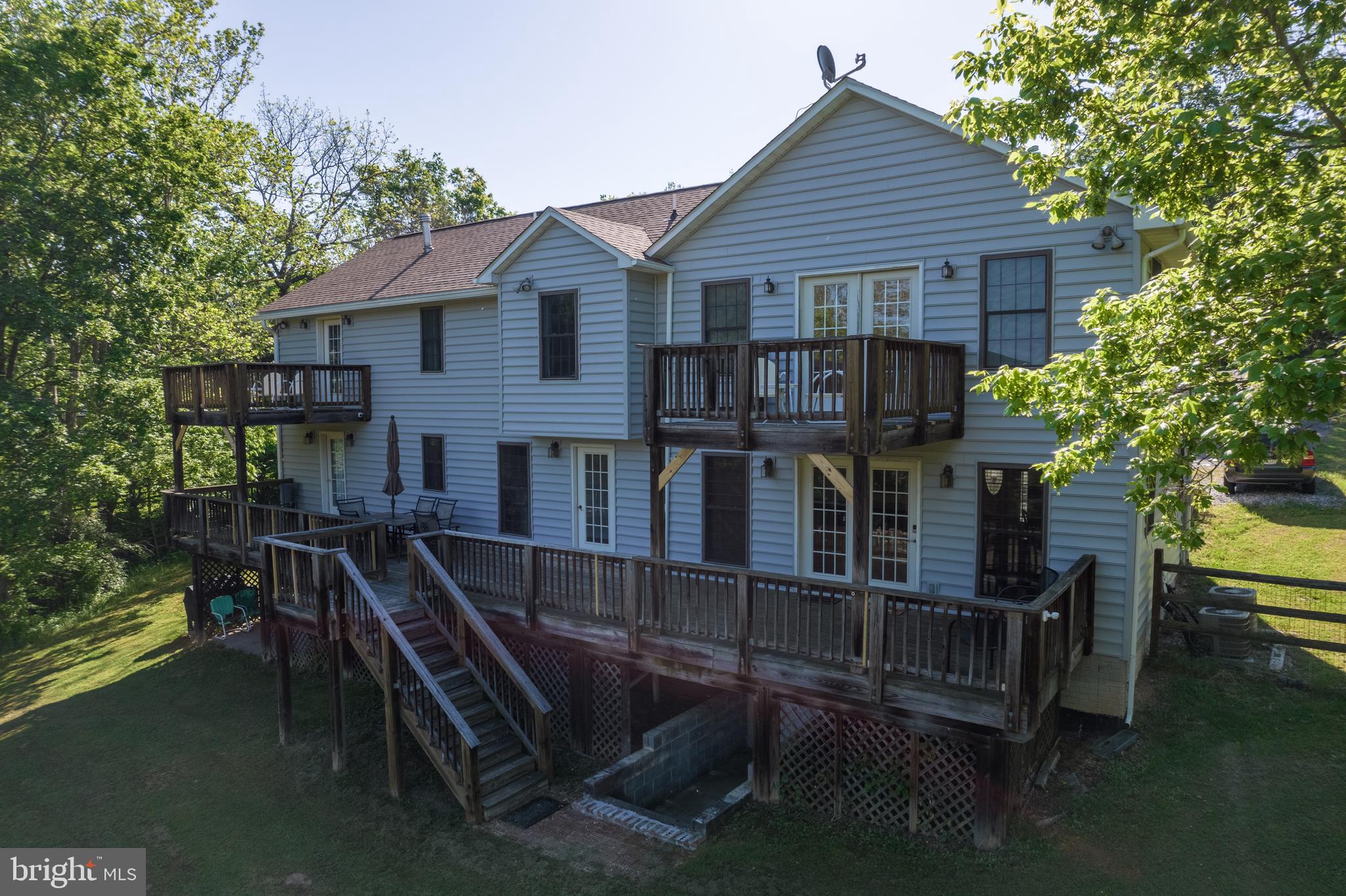 HIDDEN RIVER - Residential