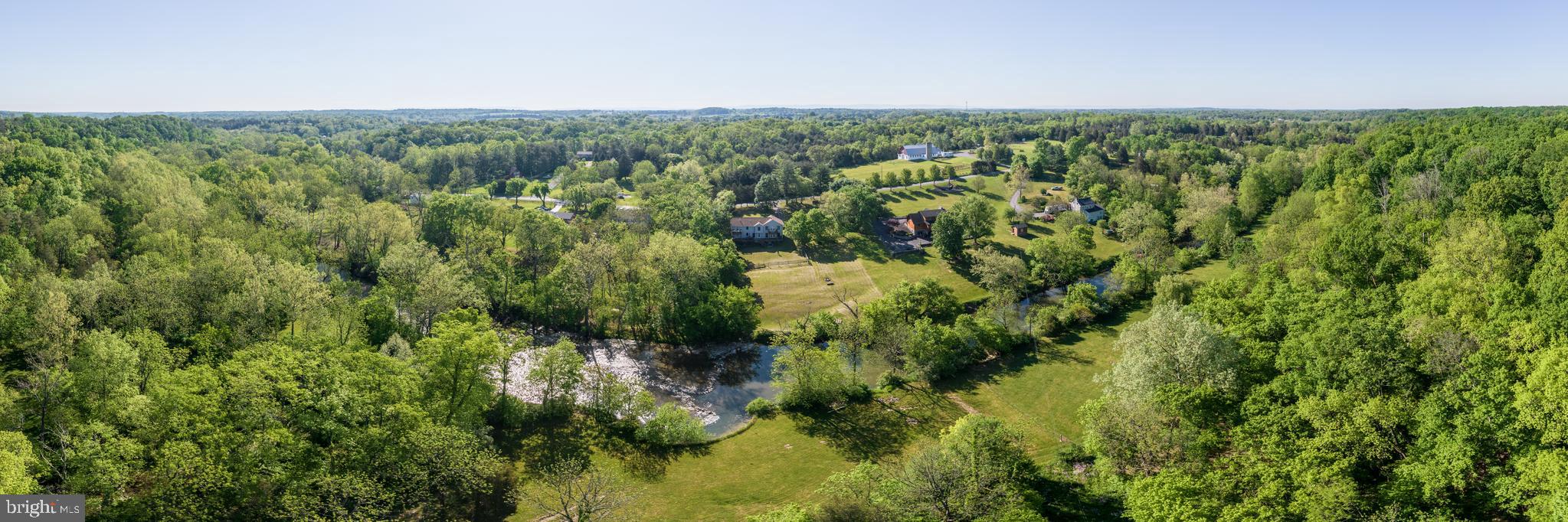 HIDDEN RIVER - Residential