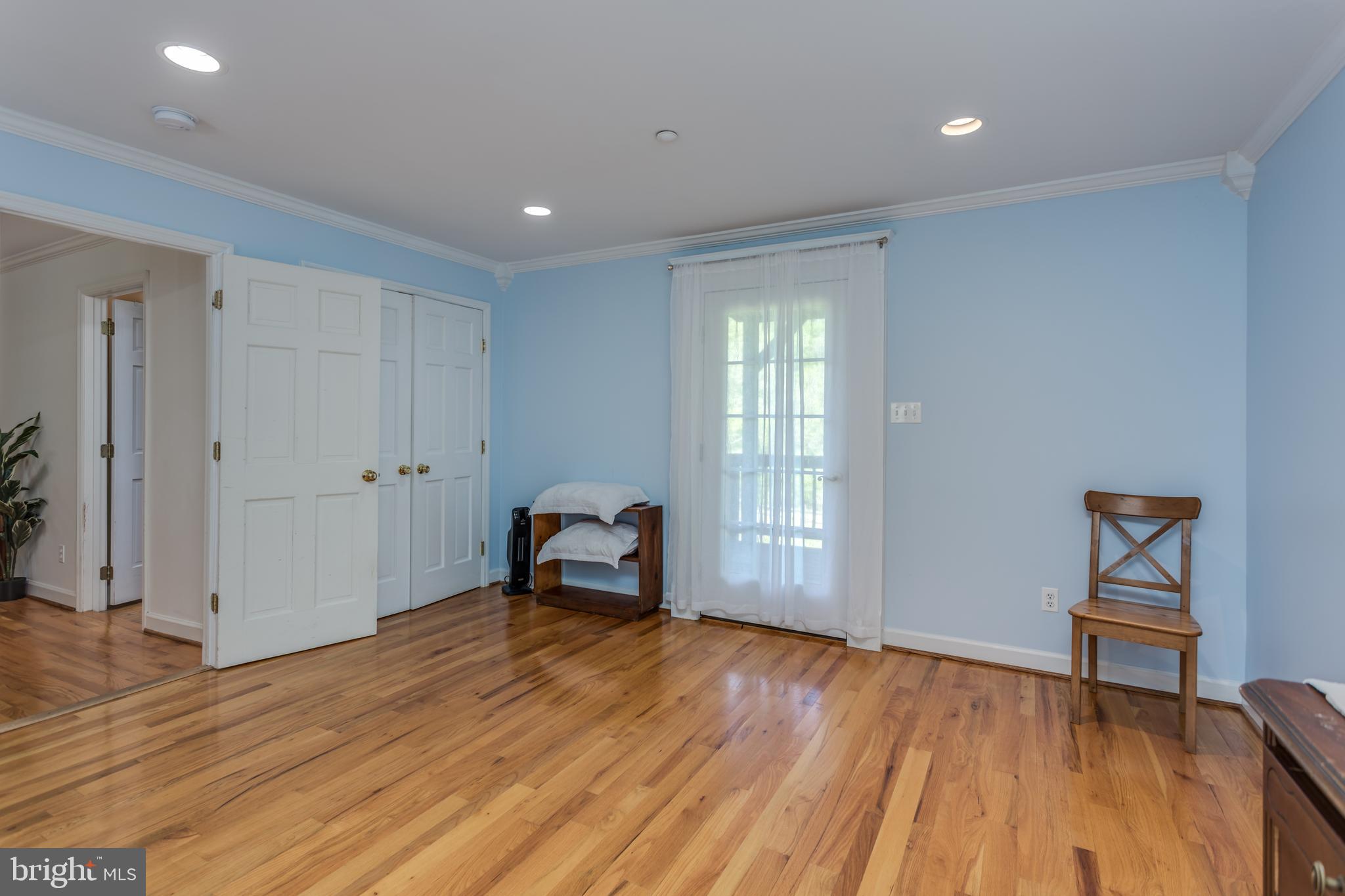 HIDDEN RIVER - Residential