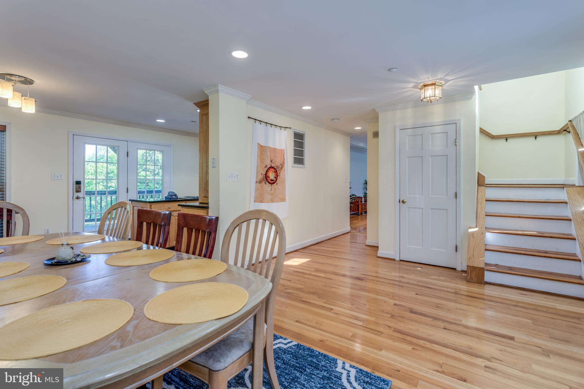 HIDDEN RIVER - Residential