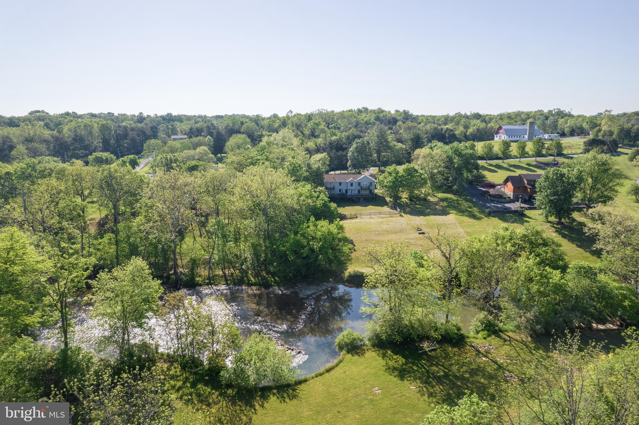 HIDDEN RIVER - Residential