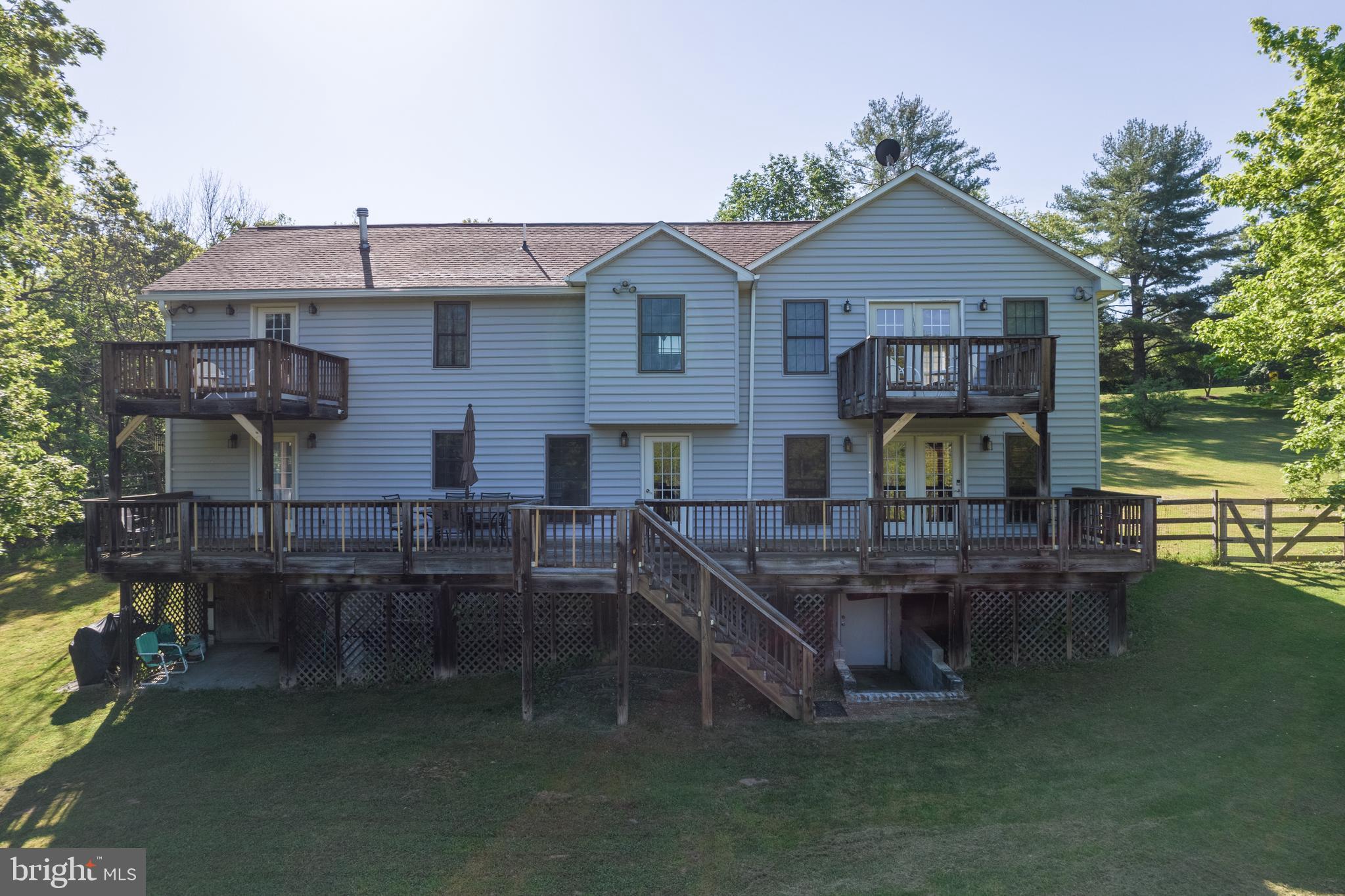 HIDDEN RIVER - Residential