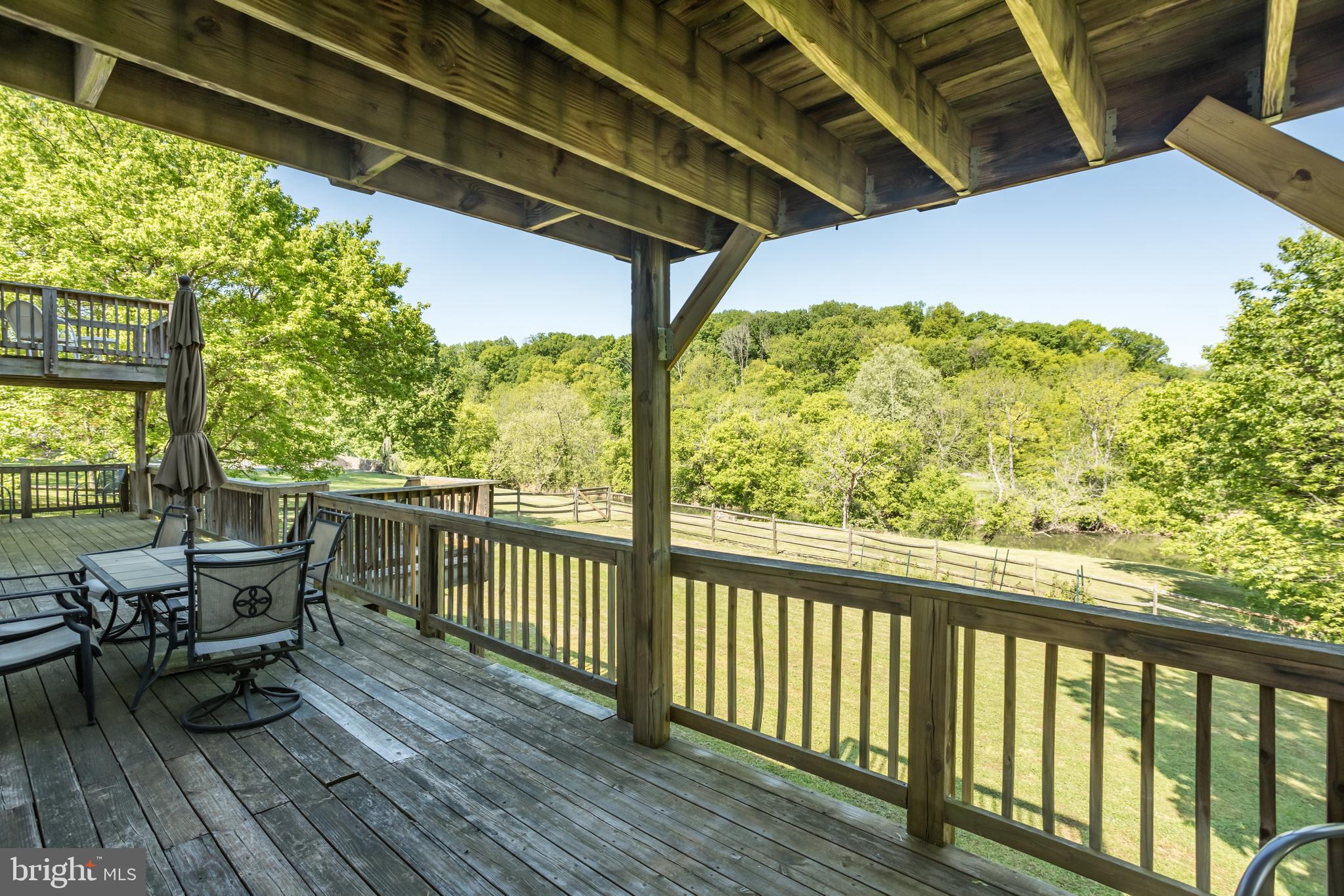 HIDDEN RIVER - Residential