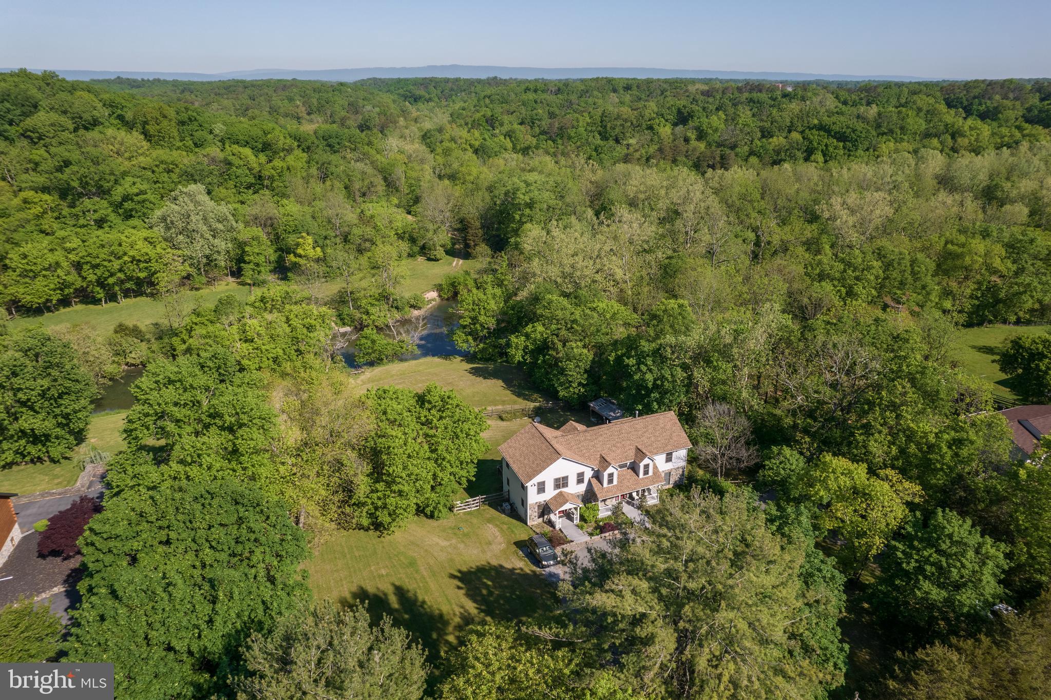 HIDDEN RIVER - Residential